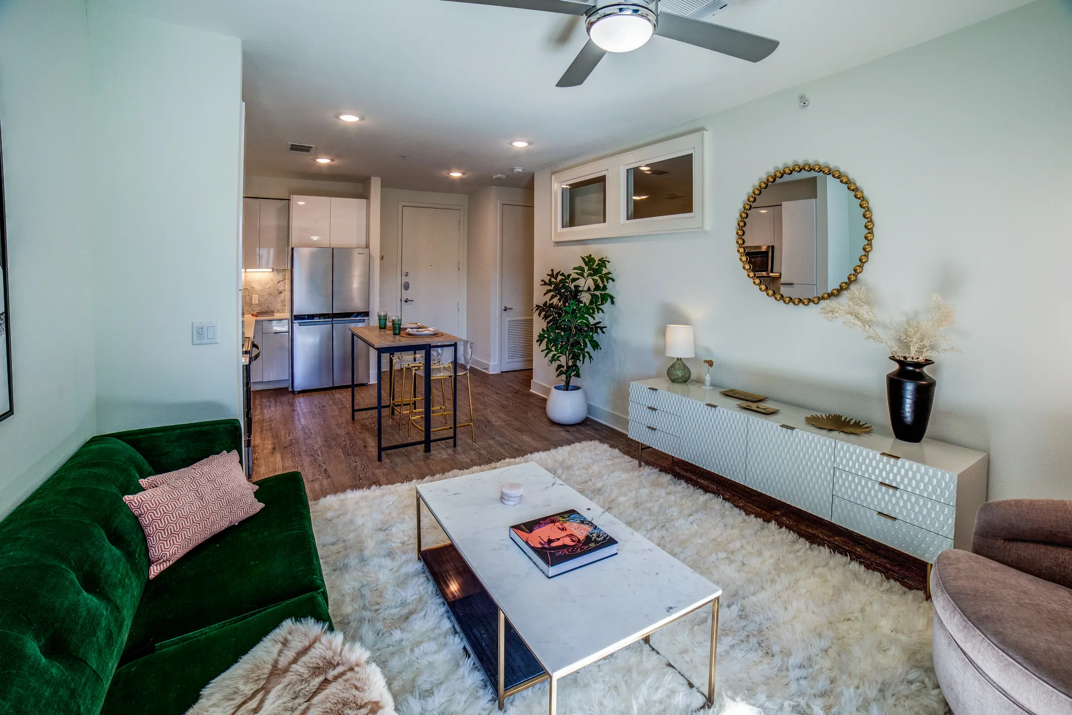 Living Room - The Pearl - Austin, TX