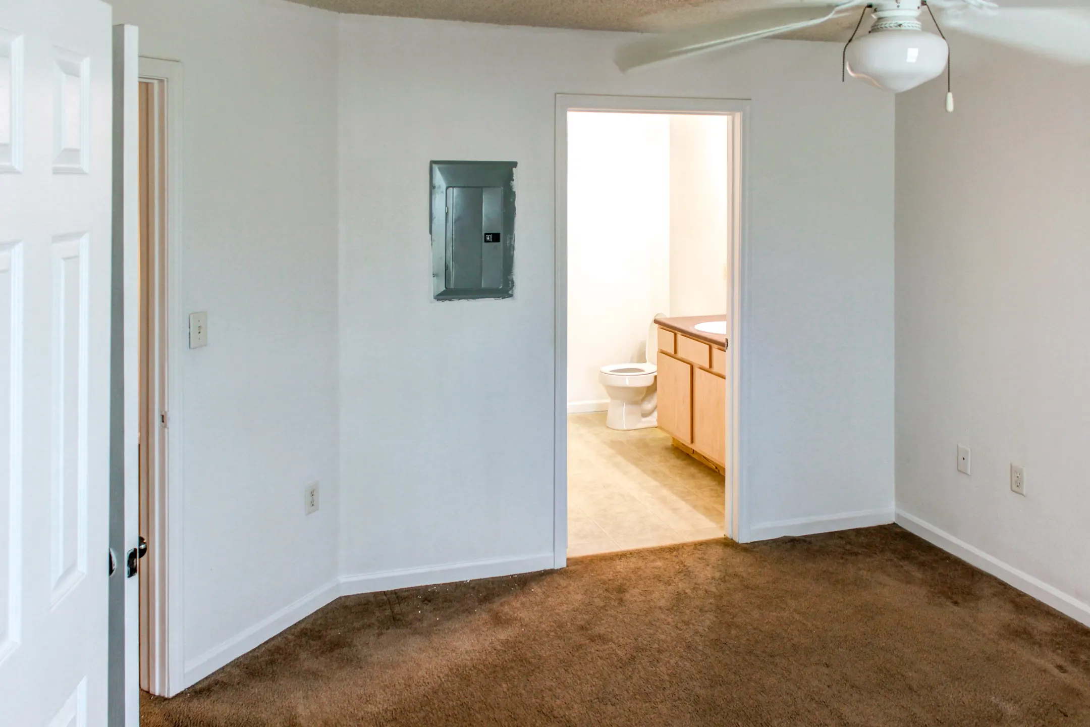 KNOLLWOOD HEIGHTS APTS Apartments Big Spring, TX 79720