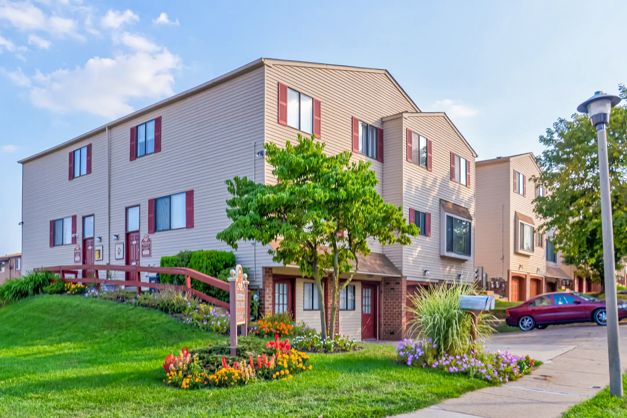 Scotchbrook Rental Townhomes 9275 Jamison Ave Philadelphia, PA