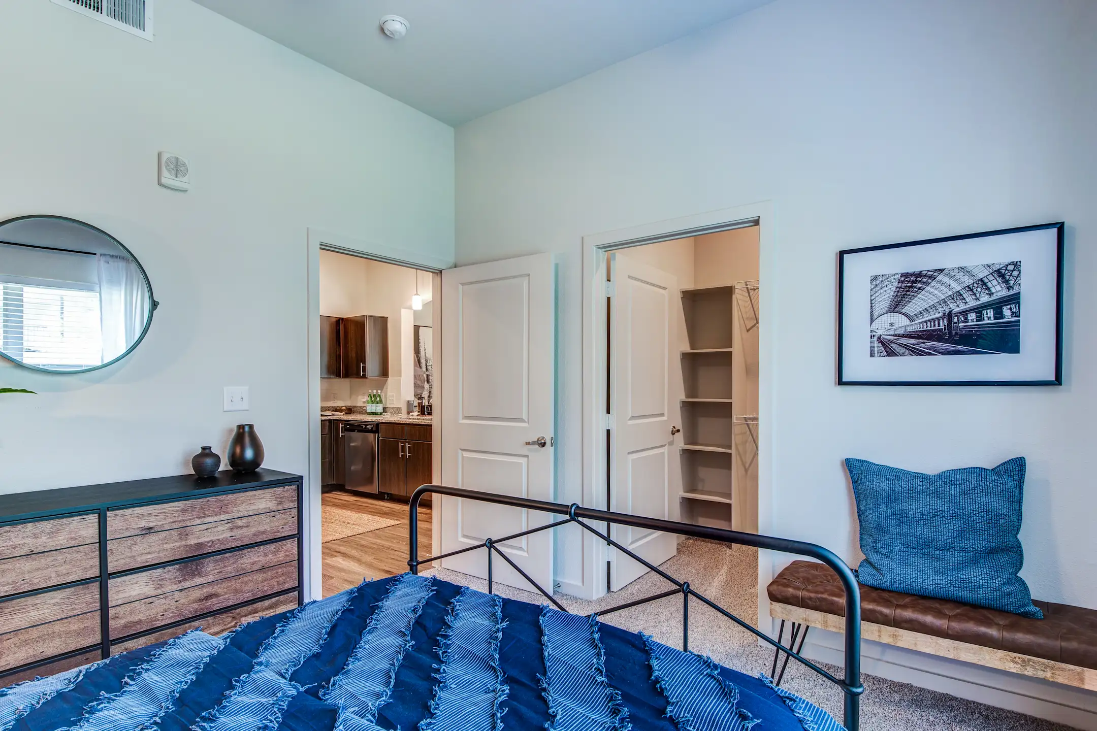 Bedroom - Water Oak - Austin, TX