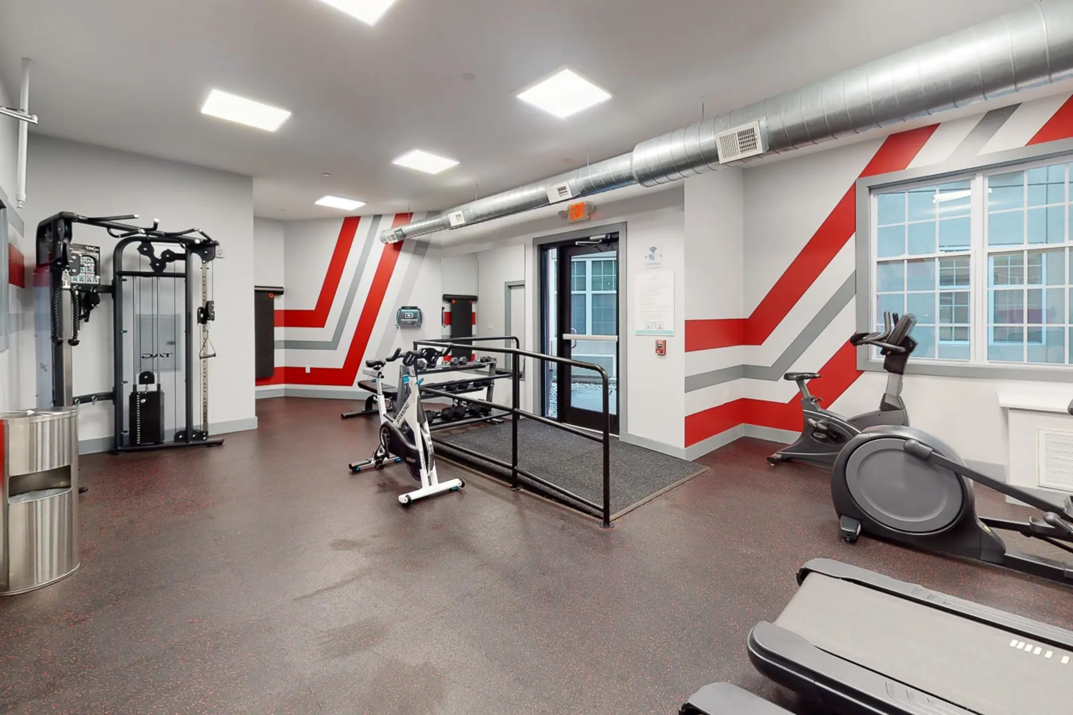 Fitness Weight Room - Waters Edge at Rahway - Rahway, NJ