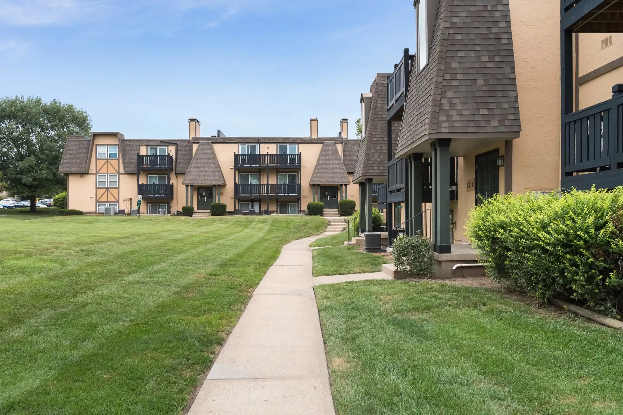 Summit Shawnee Apartments Shawnee Mission, KS 66214