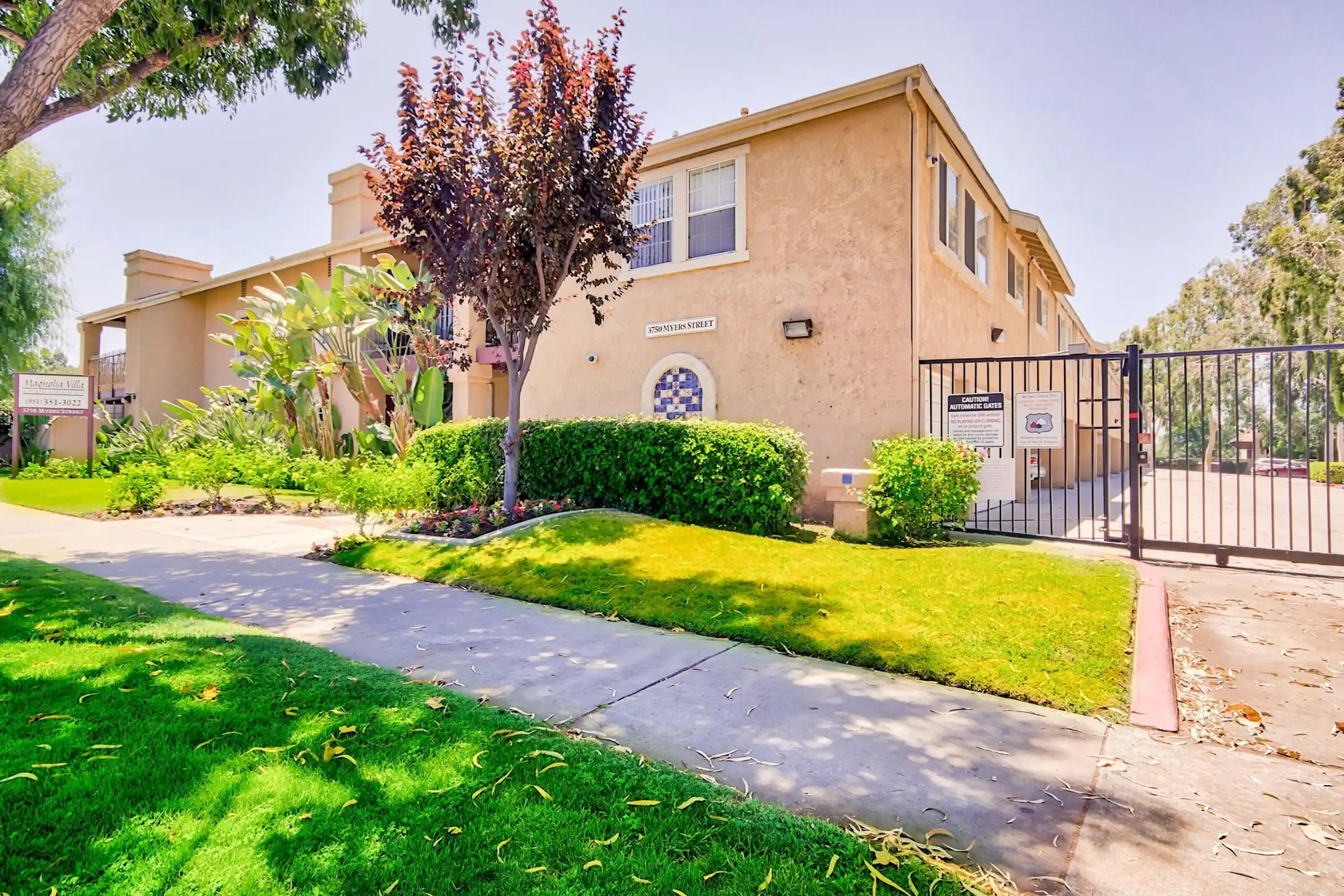Building - Magnolia Villas - Riverside, CA