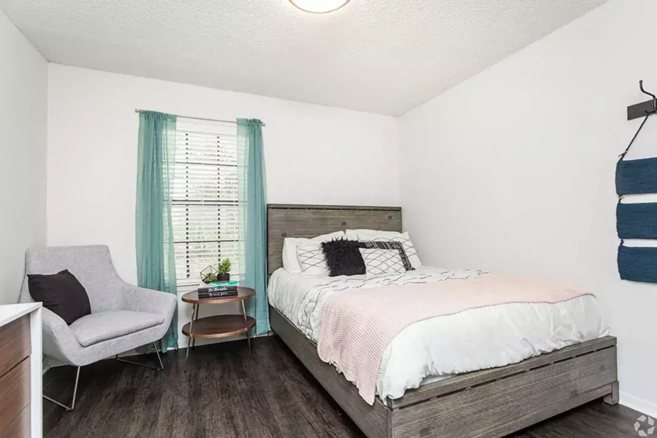 Bedroom - Peppermill Apartments - Universal City, TX