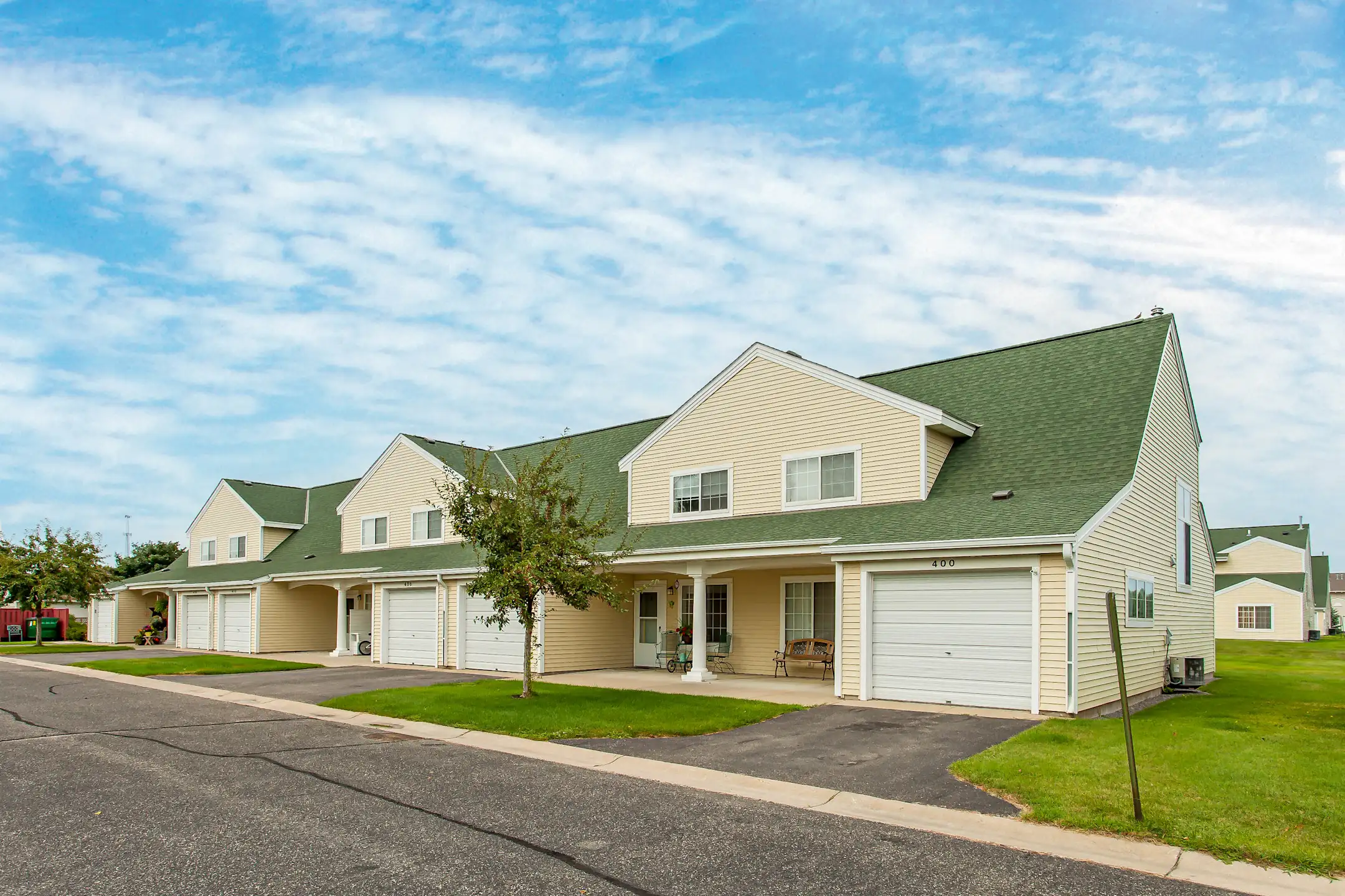 Orchard Street Townhomes 300 E Orchard St Belle Plaine, MN