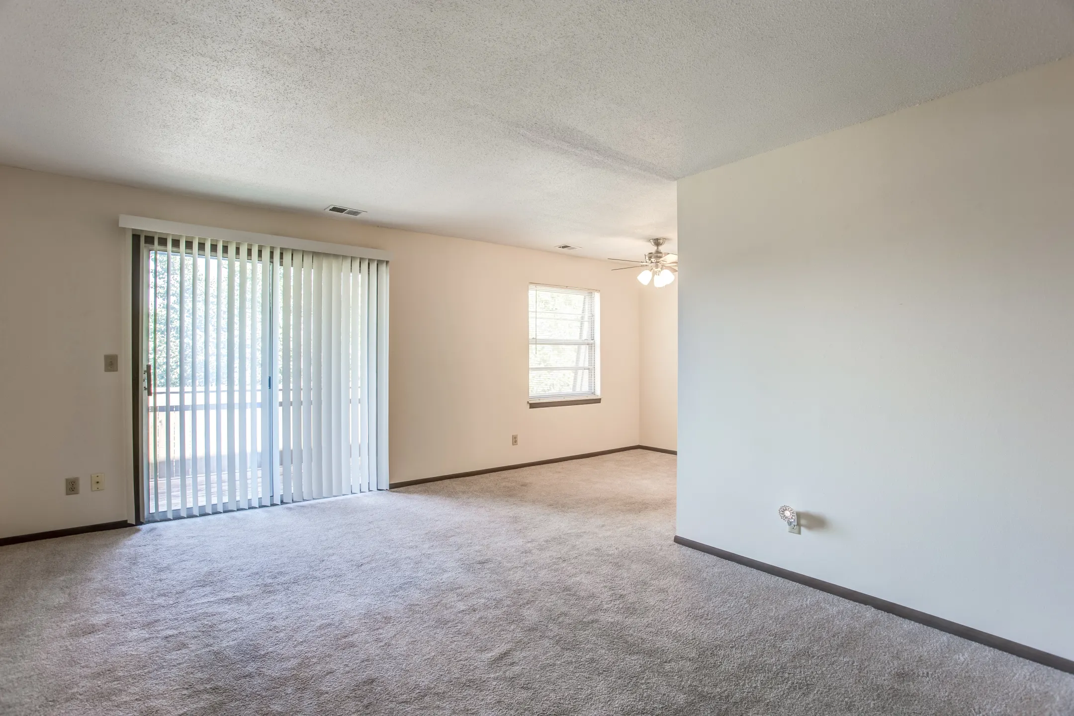 Crysler Plaza West and Crysler Plaza East 1240012519 East 40th