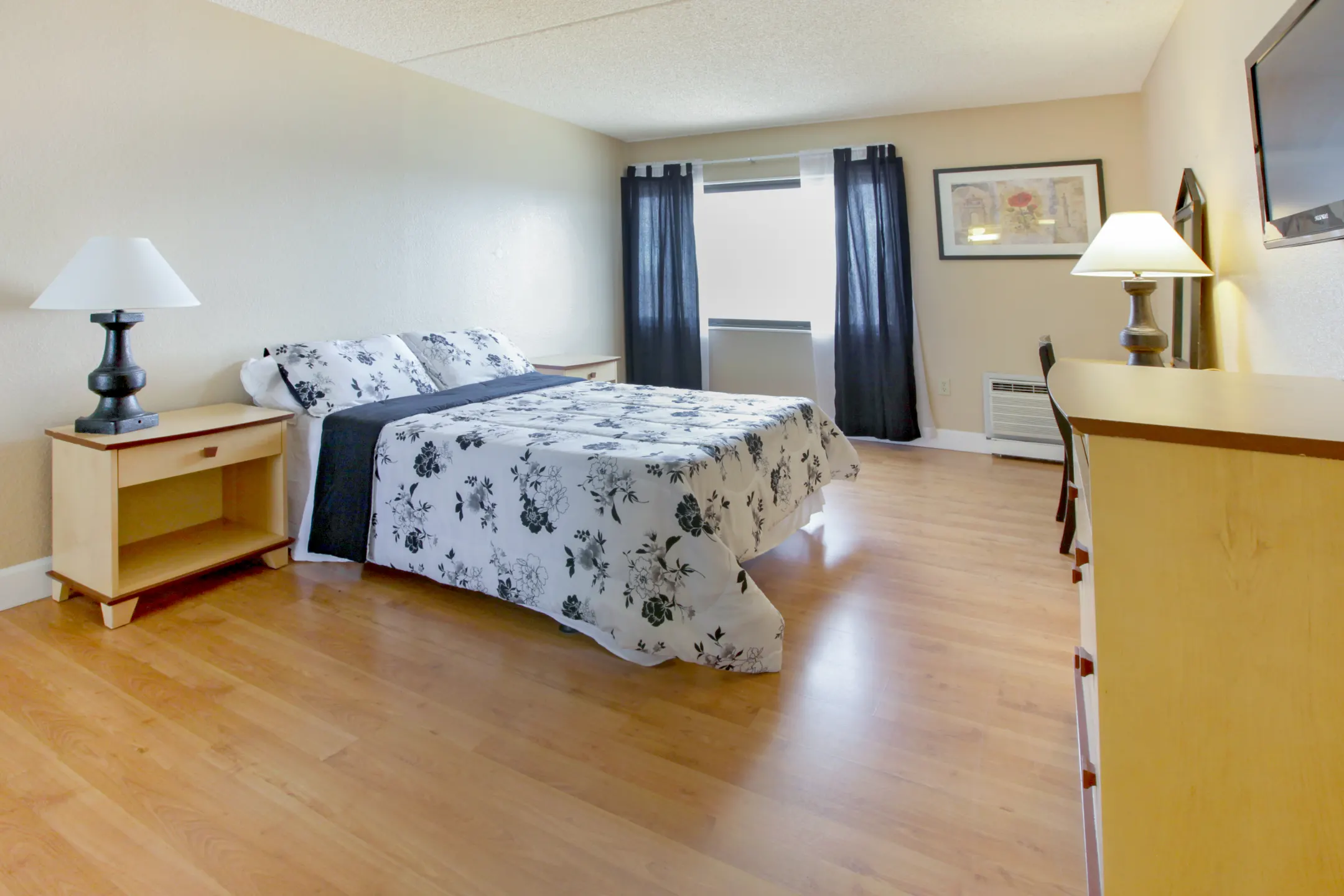 Bedroom - Reno Regency - Reno, NV