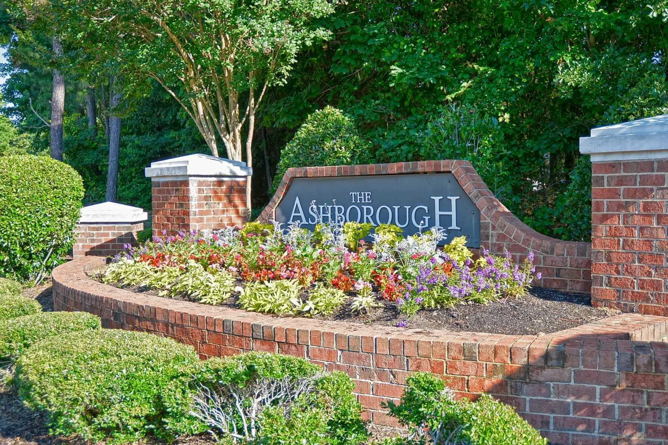Community Signage - The Ashborough - Raleigh, NC