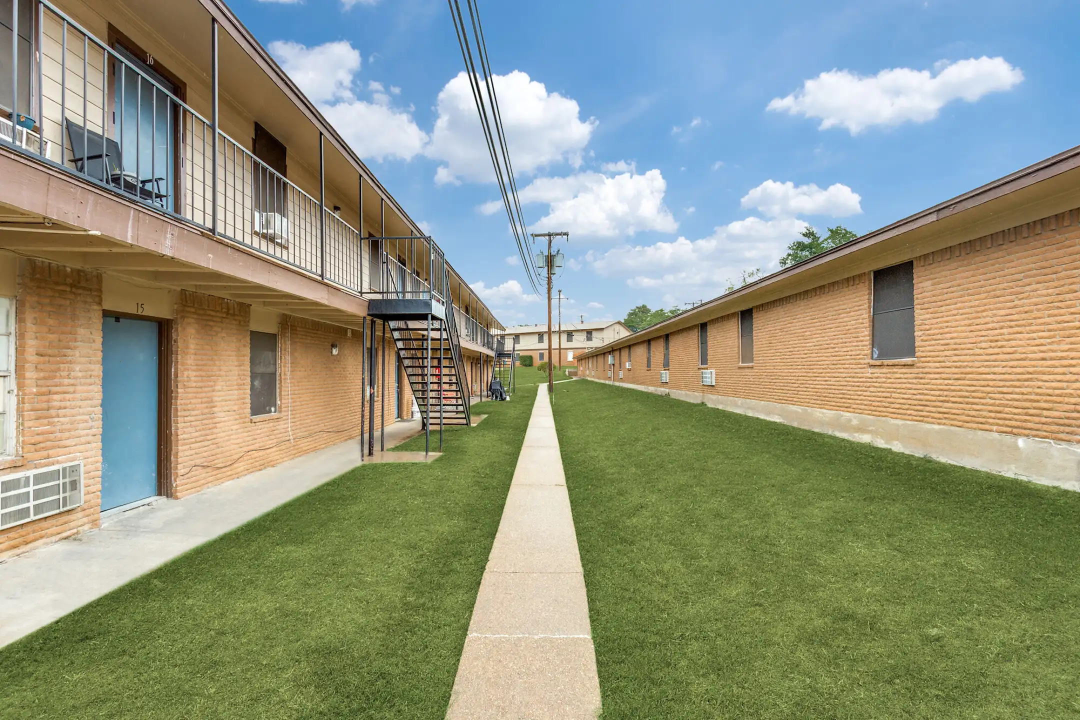 Euless Apartments With Garage