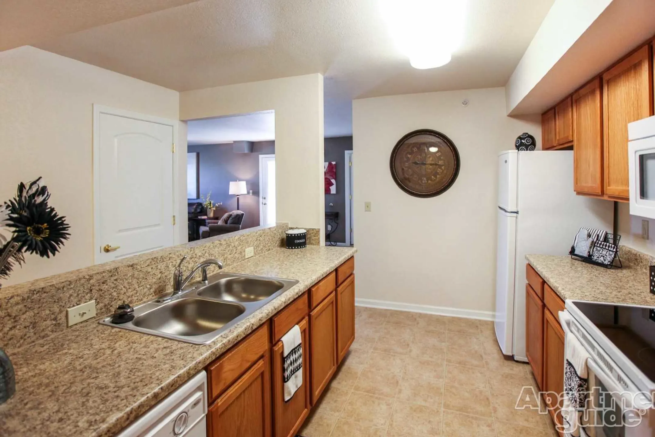 Kitchen - Horizon Trails - Gardner, KS