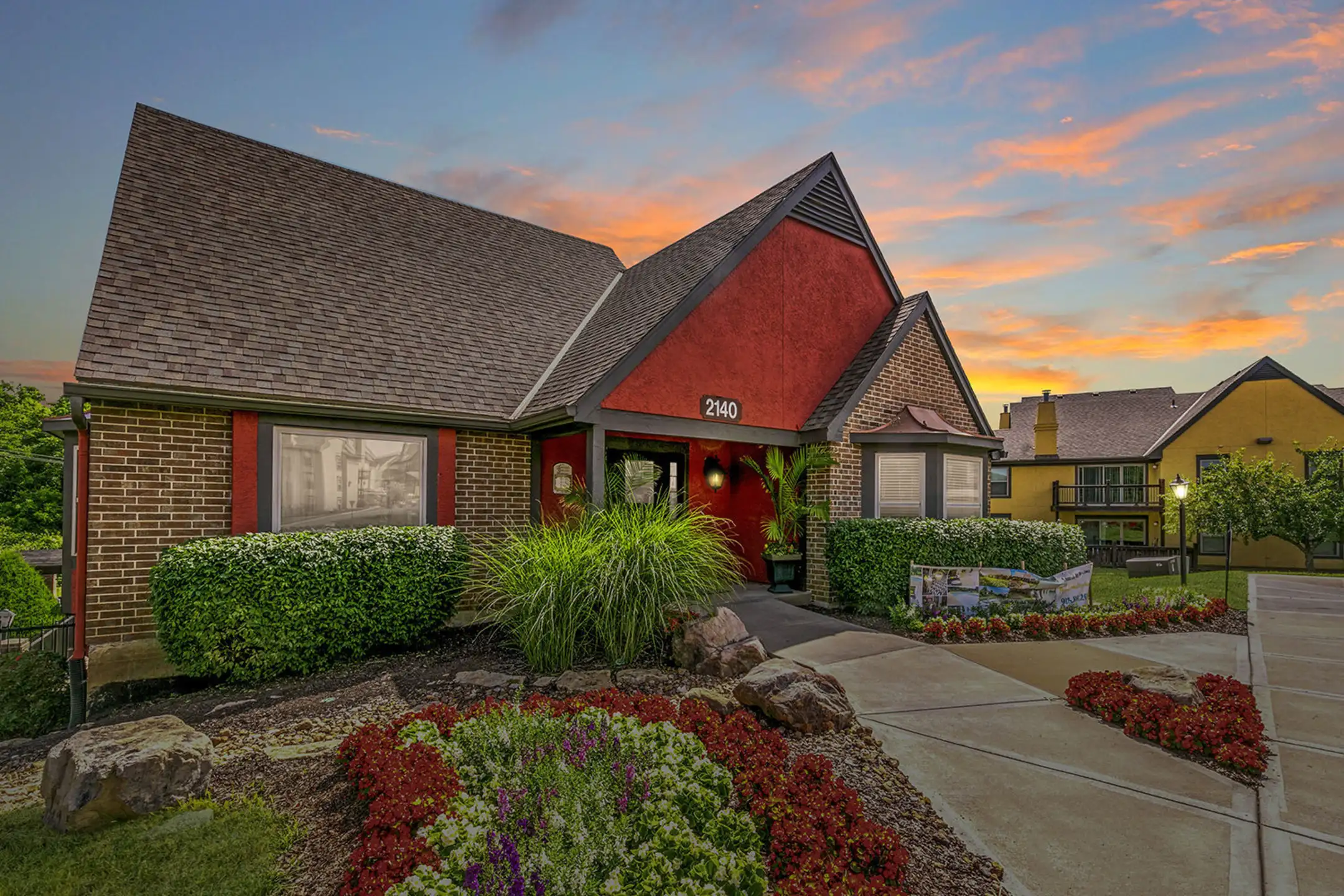 Leawood at State Line Apartments Overland Park, KS 66224