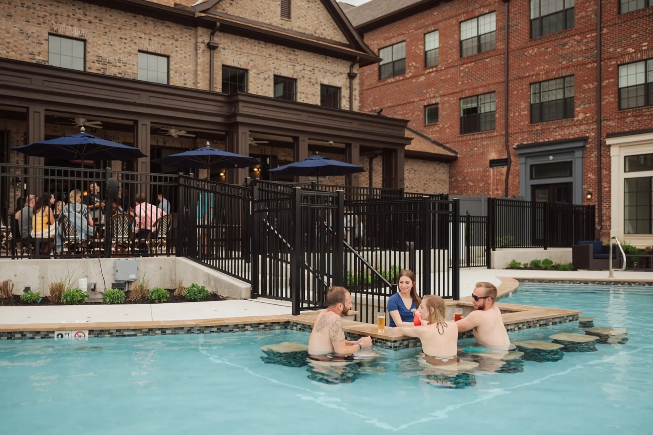 Pool - LC New Albany - New Albany, OH