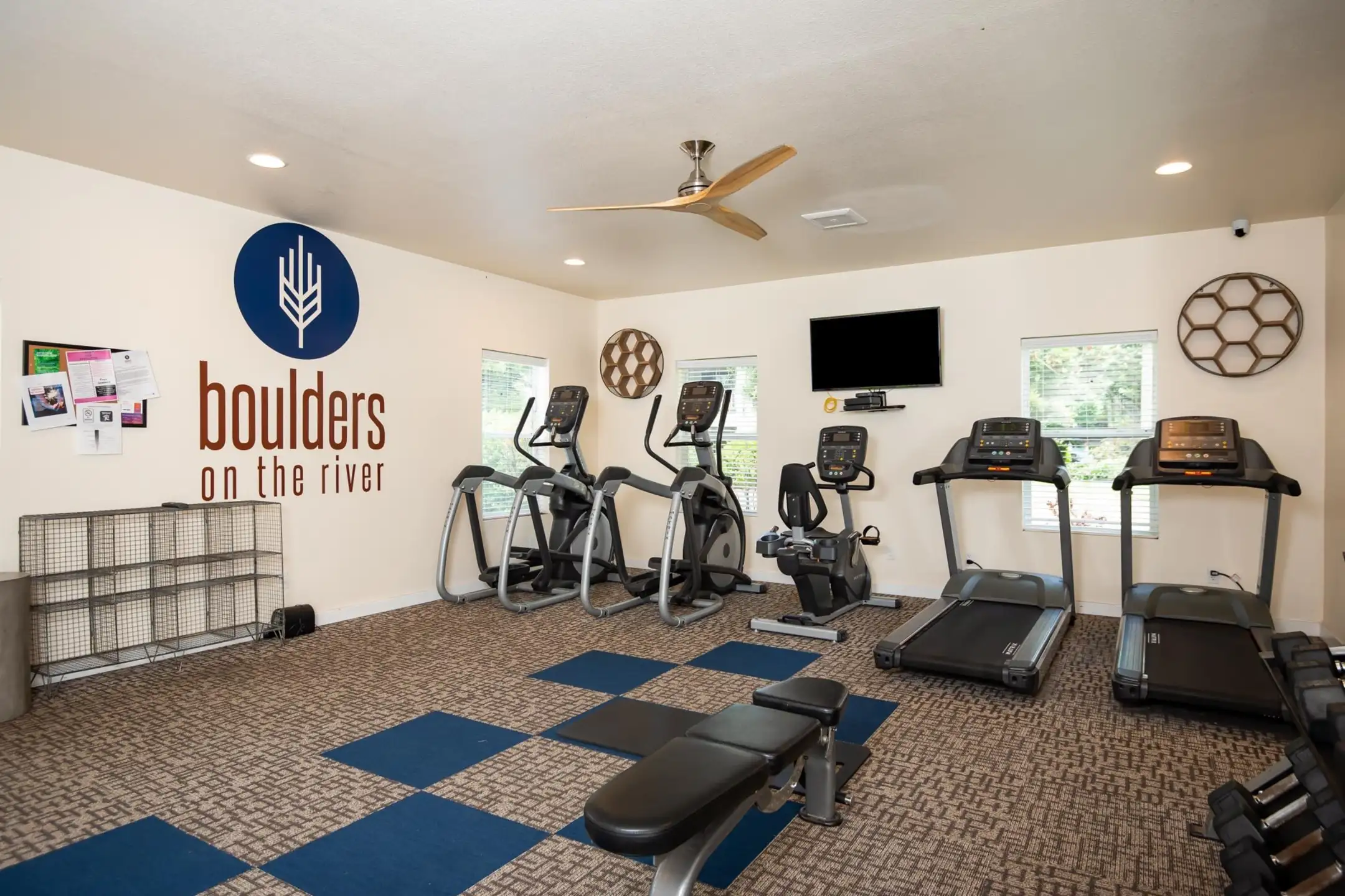 Fitness Weight Room - Boulders On the River Apartments - Eugene, OR