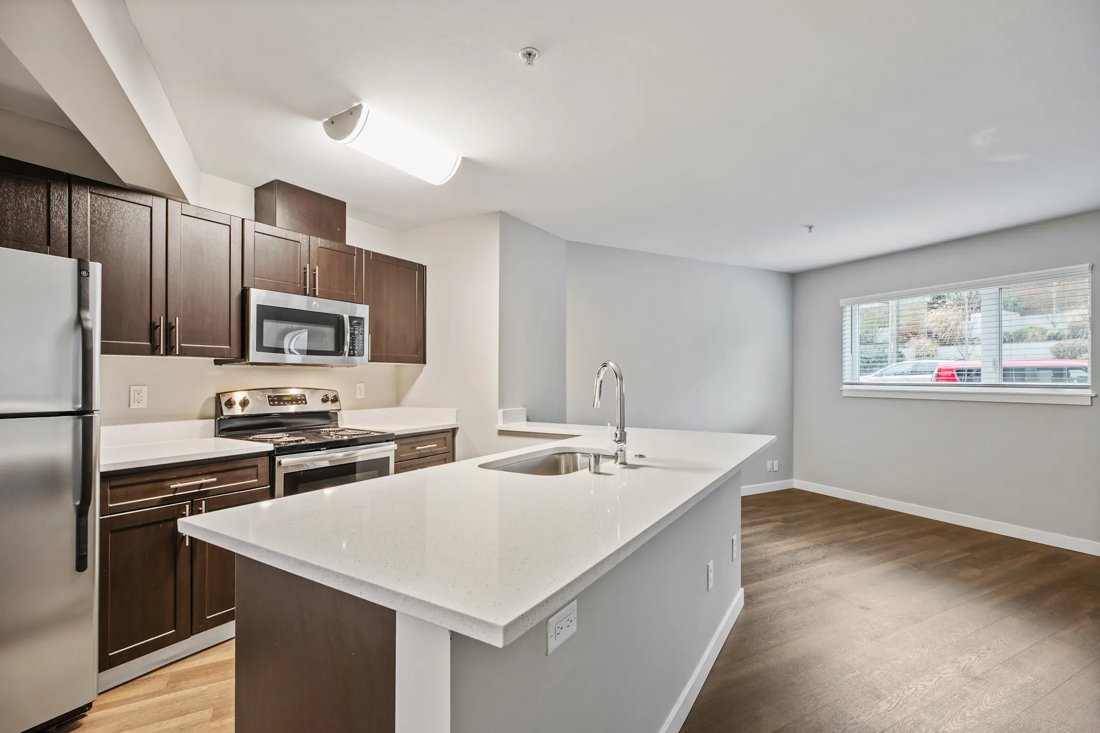 999 Hiawatha 999 Hiawatha Pl S Seattle, WA Apartments for Rent Rent.