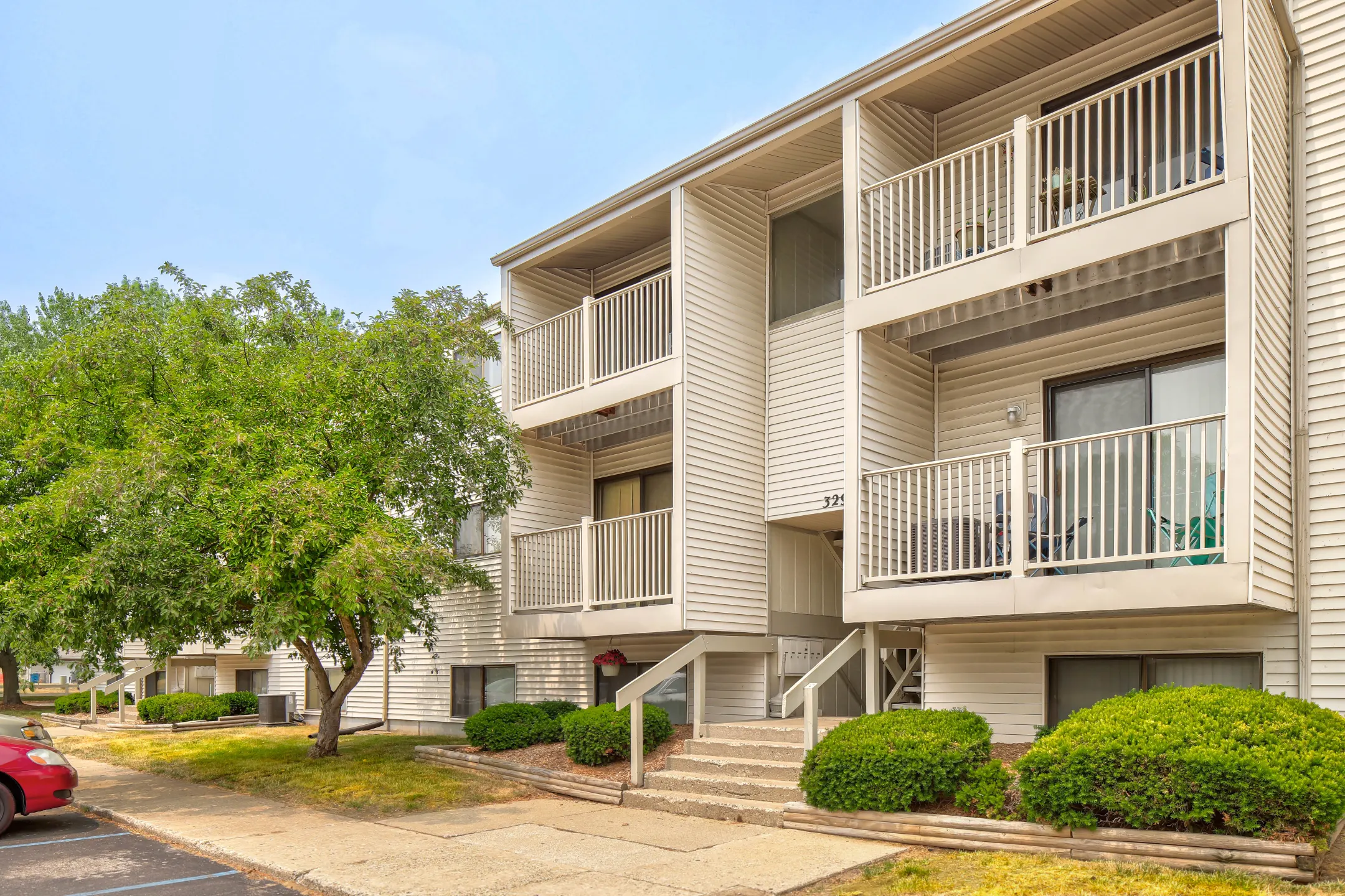 Country Knoll Apartments 333 12th St Plainwell, MI Apartments for