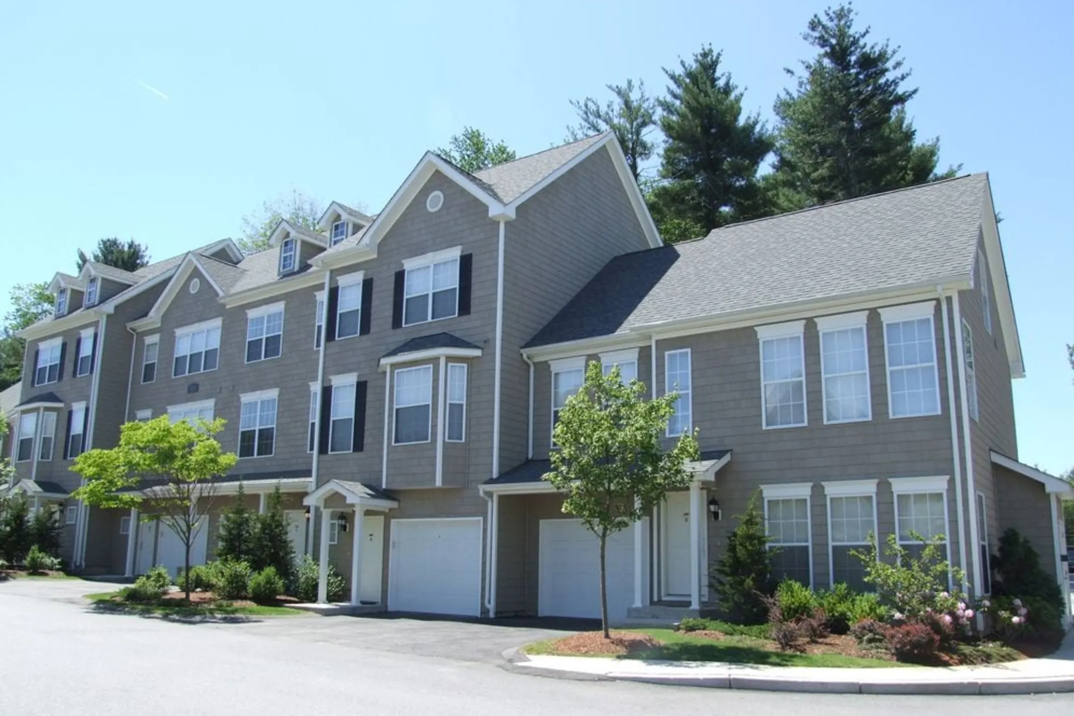 Avalon at Bedford Center Apartments Bedford, MA 01730