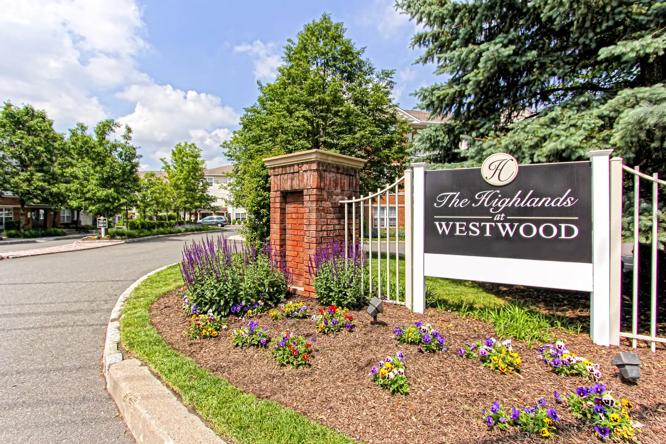 Highlands at Westwood Apartments Westwood, NJ 07675