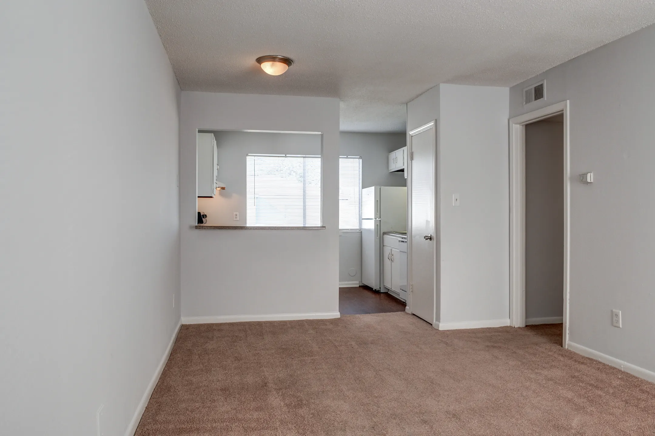 Living Room - Center Pointe Landings - Center Point, AL