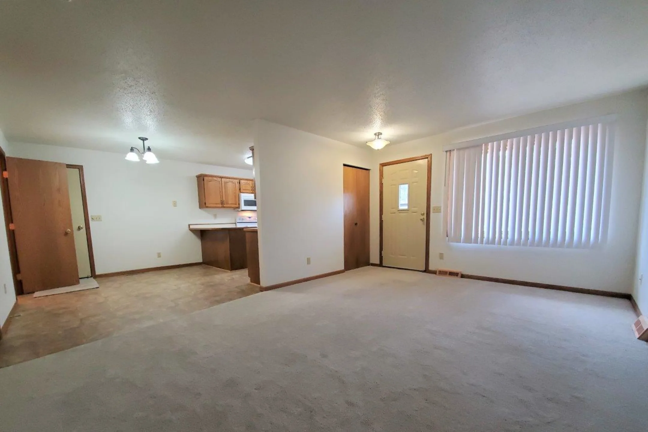 Living Room - Candle Park West - Fargo, ND