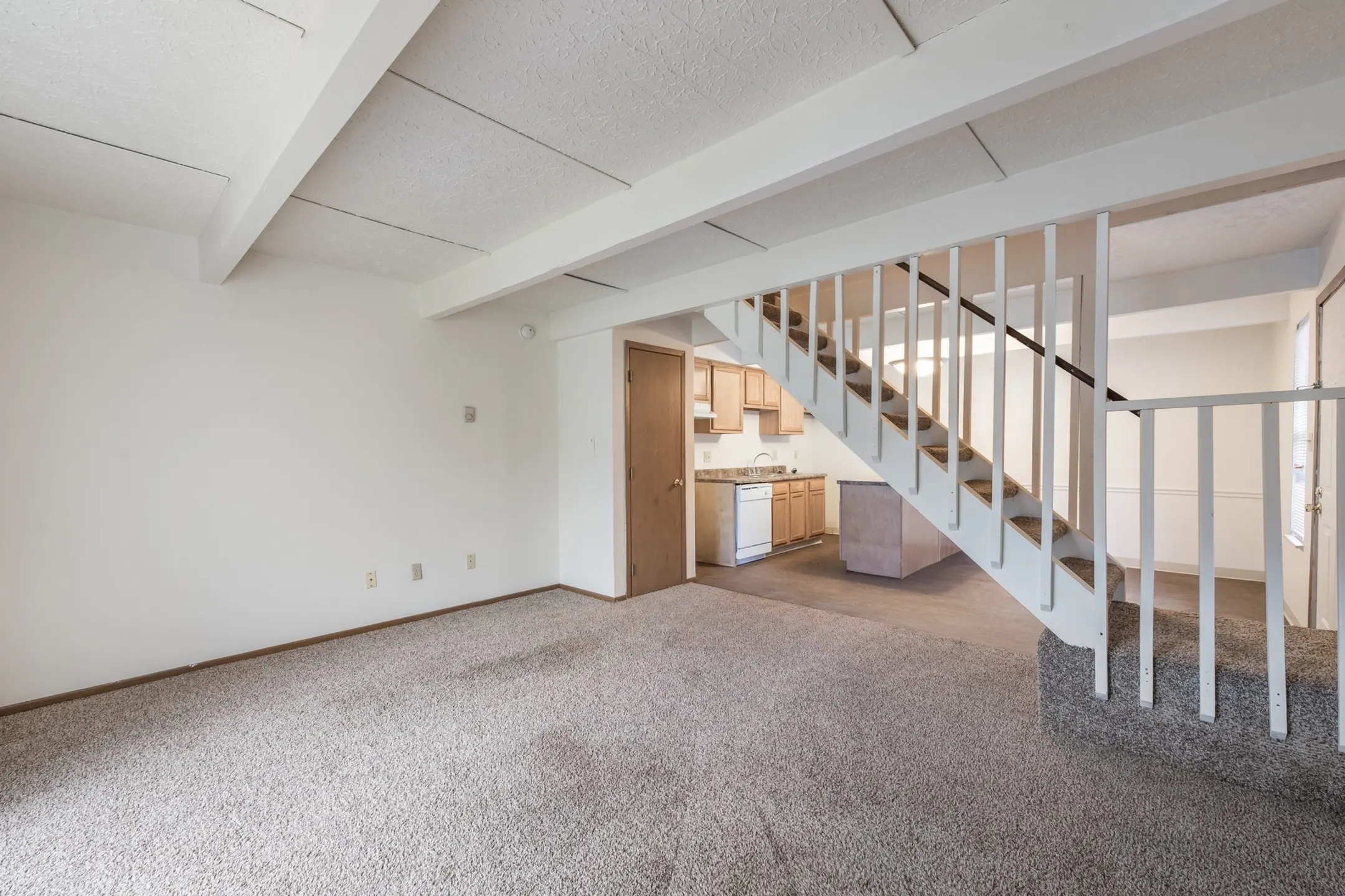 Chatham Village Apartments Columbus, OH 43232