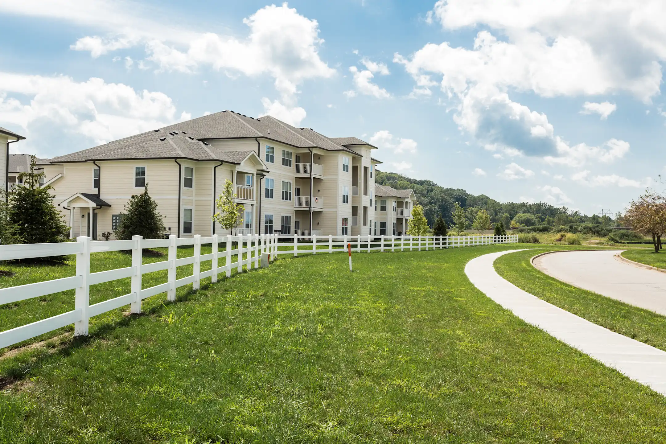 Southern Dunes Apartments Indianapolis, IN 46217