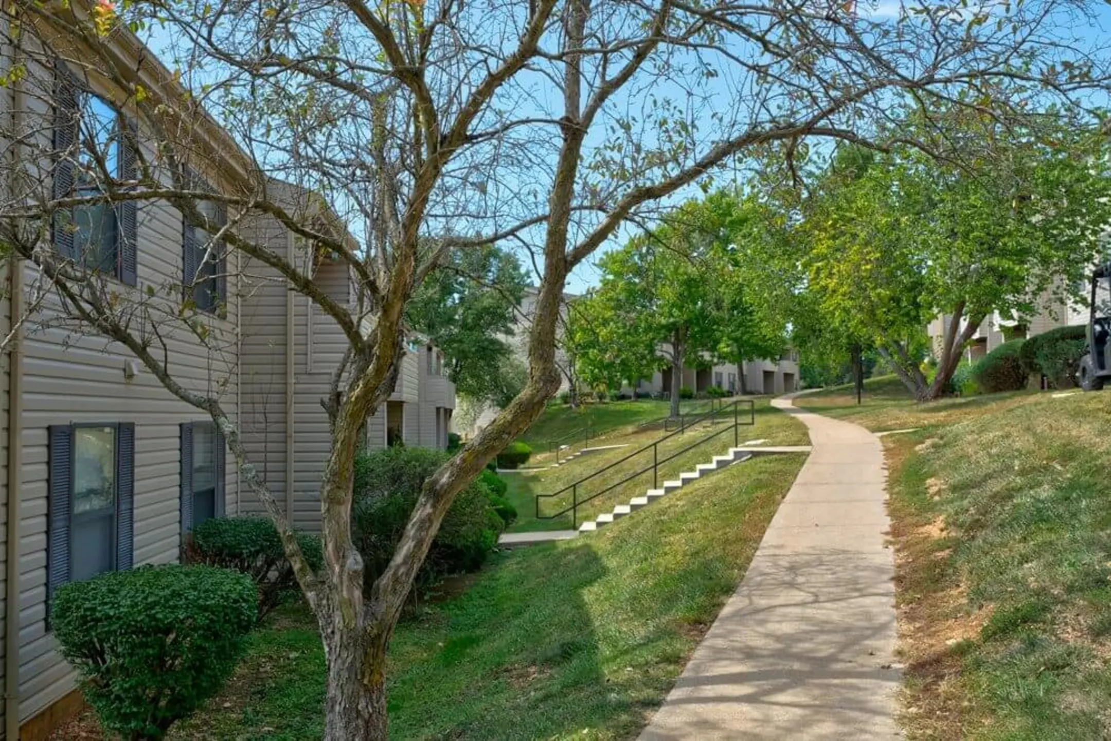 Forest Woods Apartments Valley Park, MO 63088