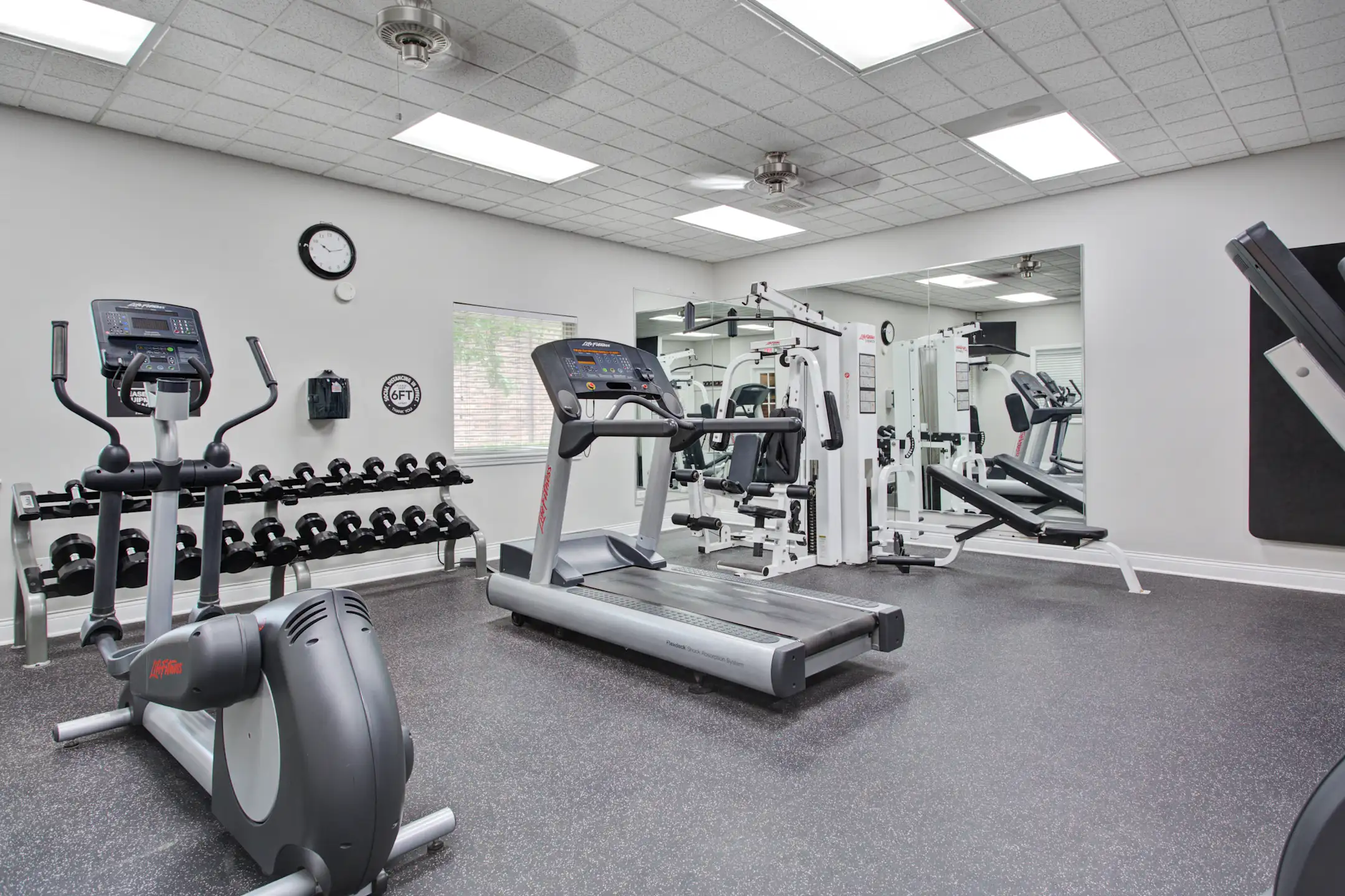 Blackhawk Apartments 926 Congdon Ave Elgin, IL Apartments for Rent