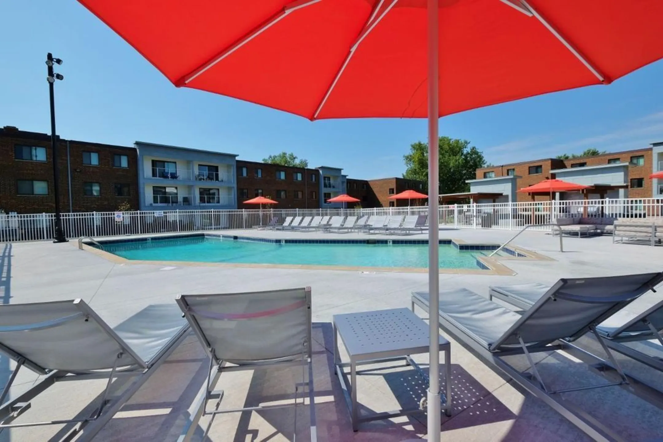 Icon Saint Louis Park: Premier Luxury Apartments In A Vibrant Heart