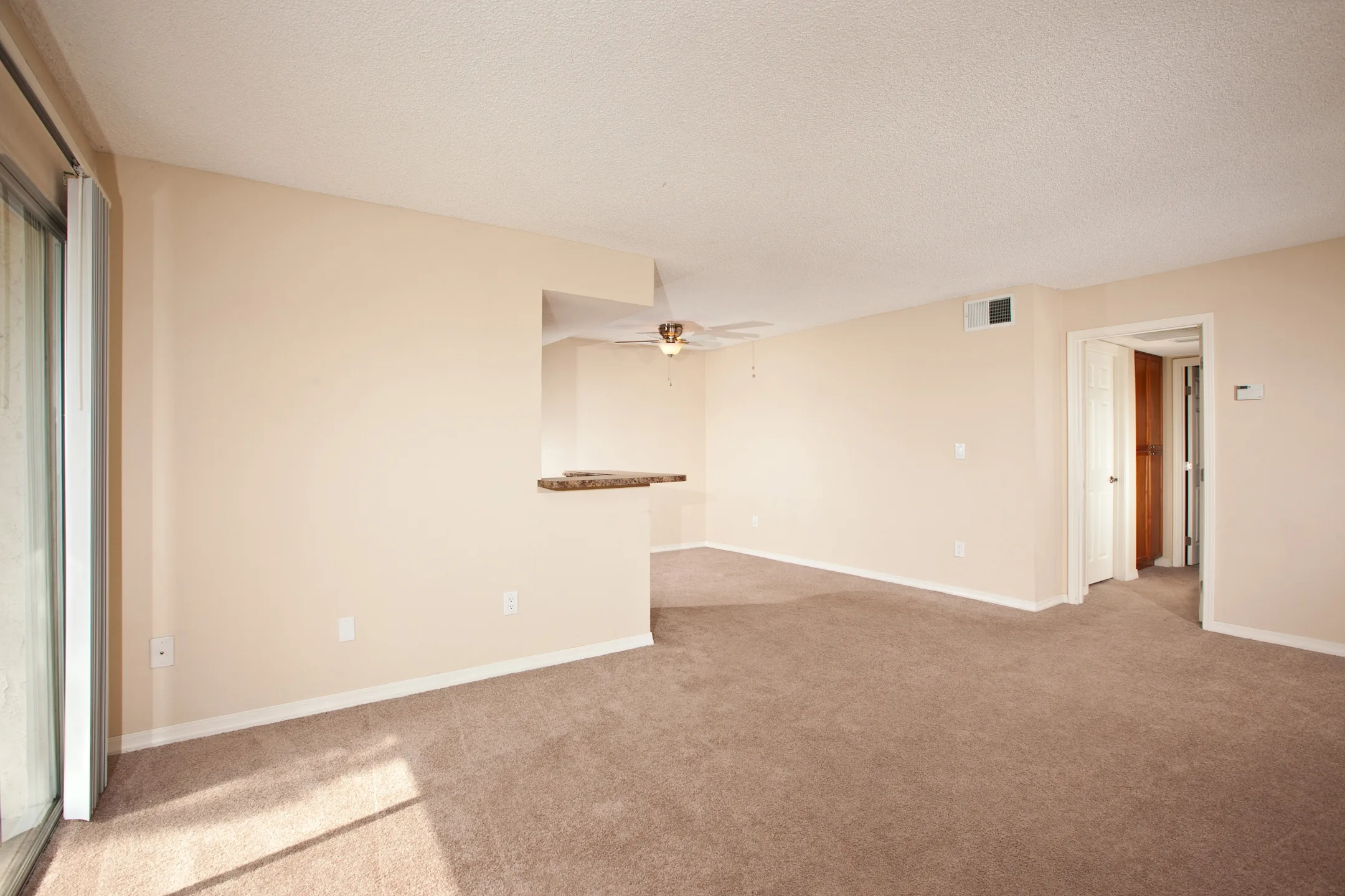 Living Room - Casa La Mesa - La Mesa, CA