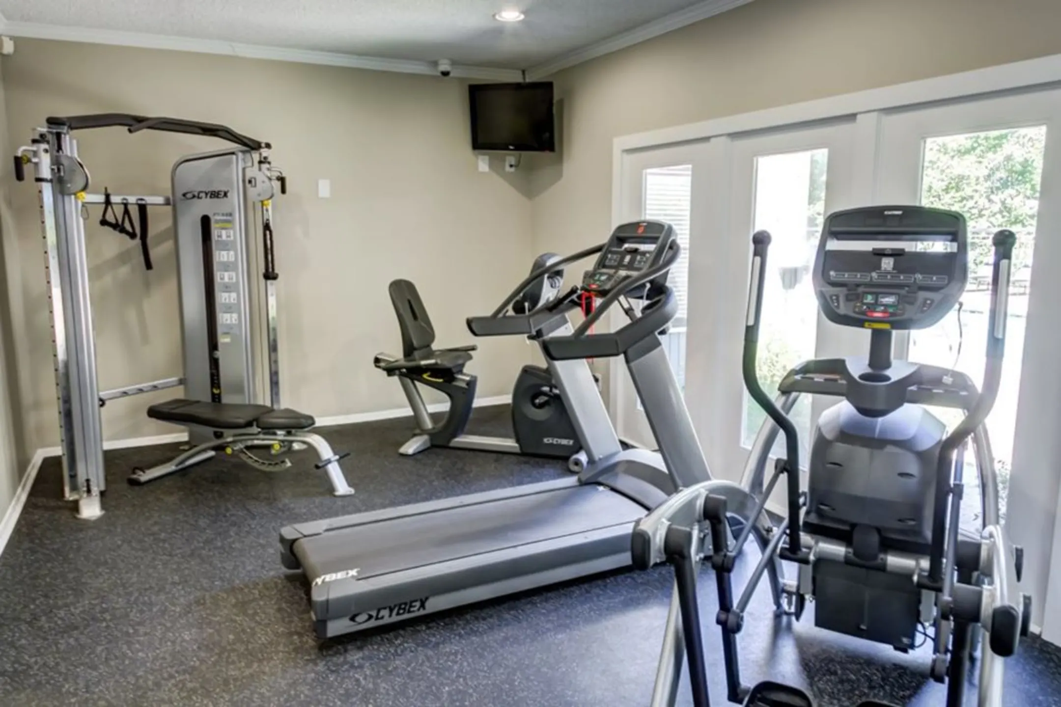 Fitness Weight Room - Verandas At Rocky Ridge - Birmingham, AL