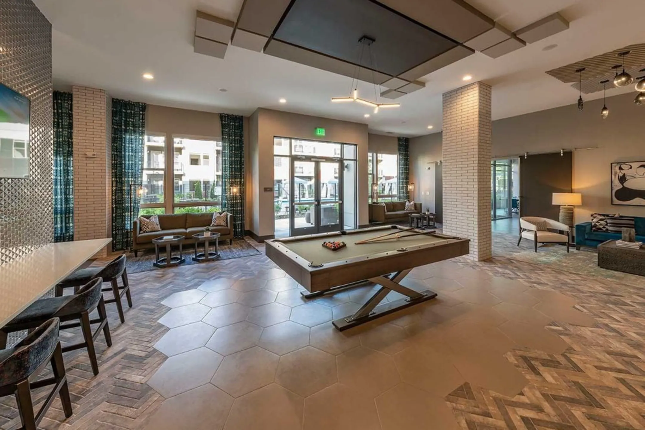 Avalon Arundel Crossing 820 Concorde Circle Linthicum Heights, MD