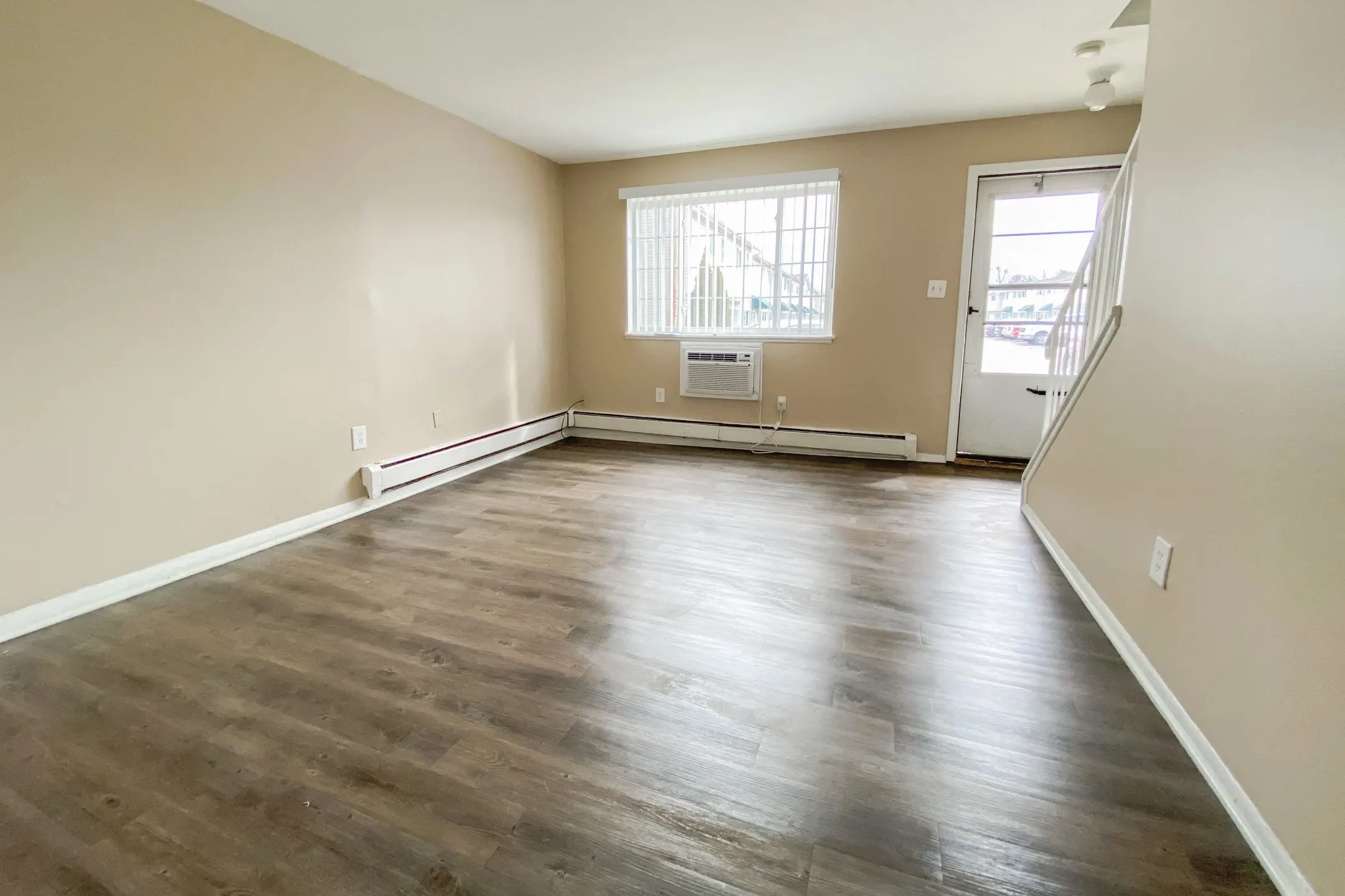 Evergreen Village Apartments Apartments Elyria, OH 44035