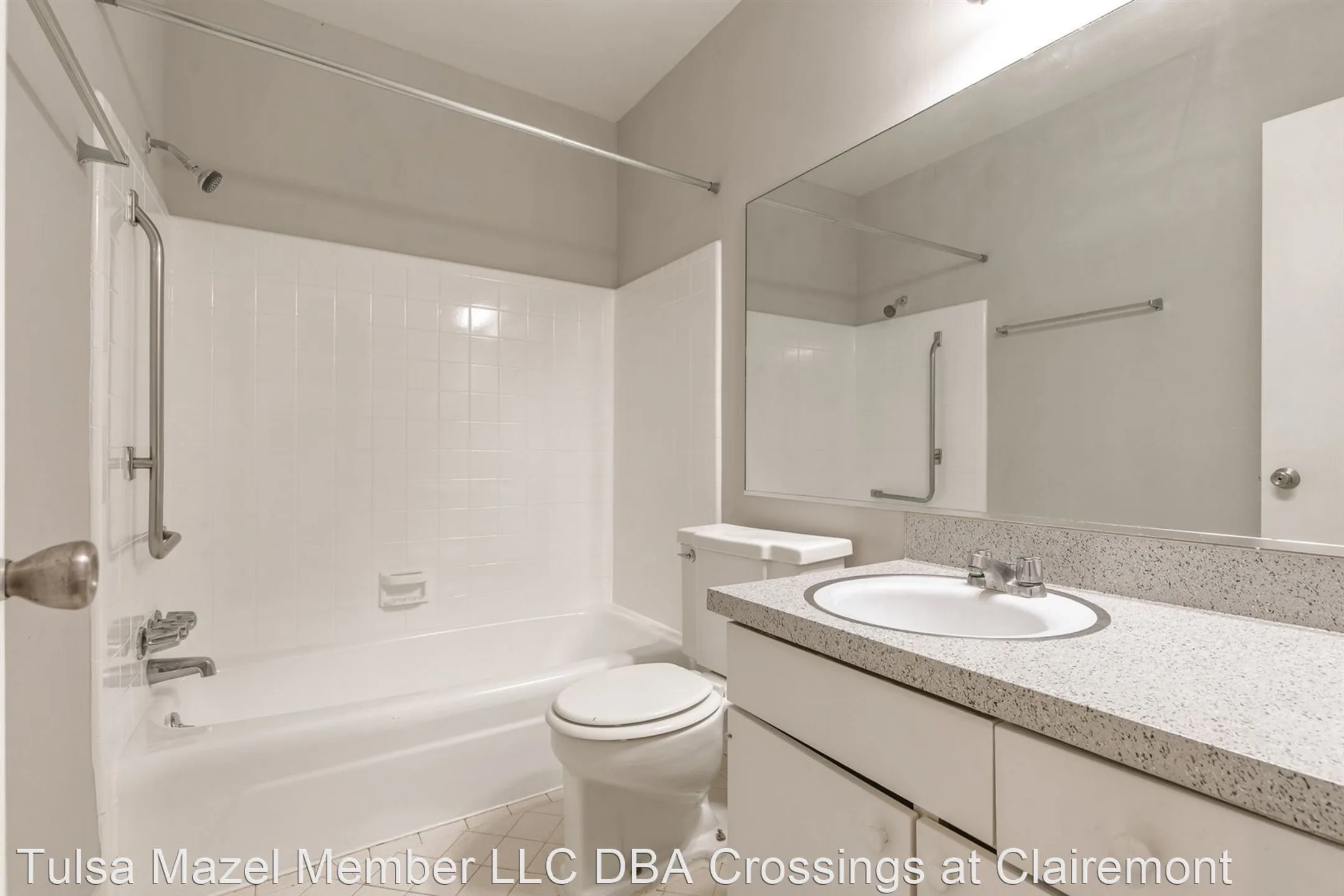 Bathroom - Crossings at Clairemont - Tulsa, OK