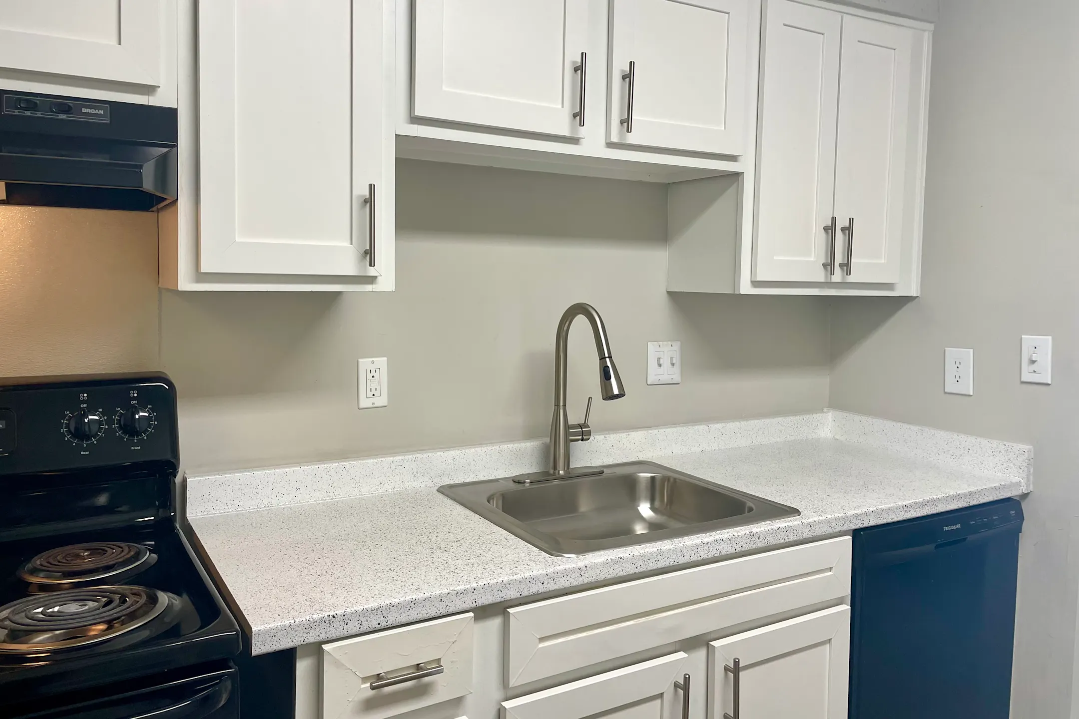 Kitchen - The Hills at Greenbriar - Atlanta, GA