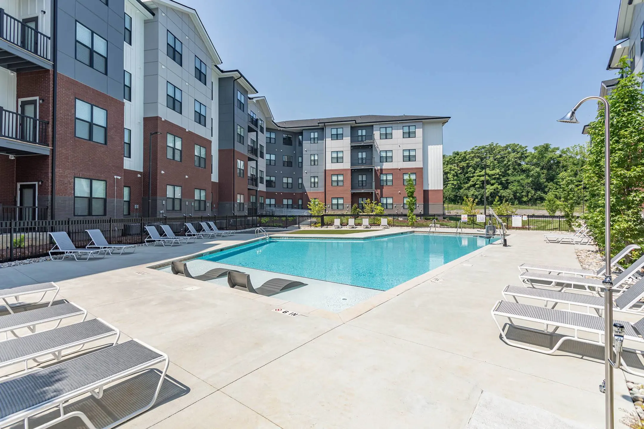 The Crockett Apartments - Hermitage, TN 37076