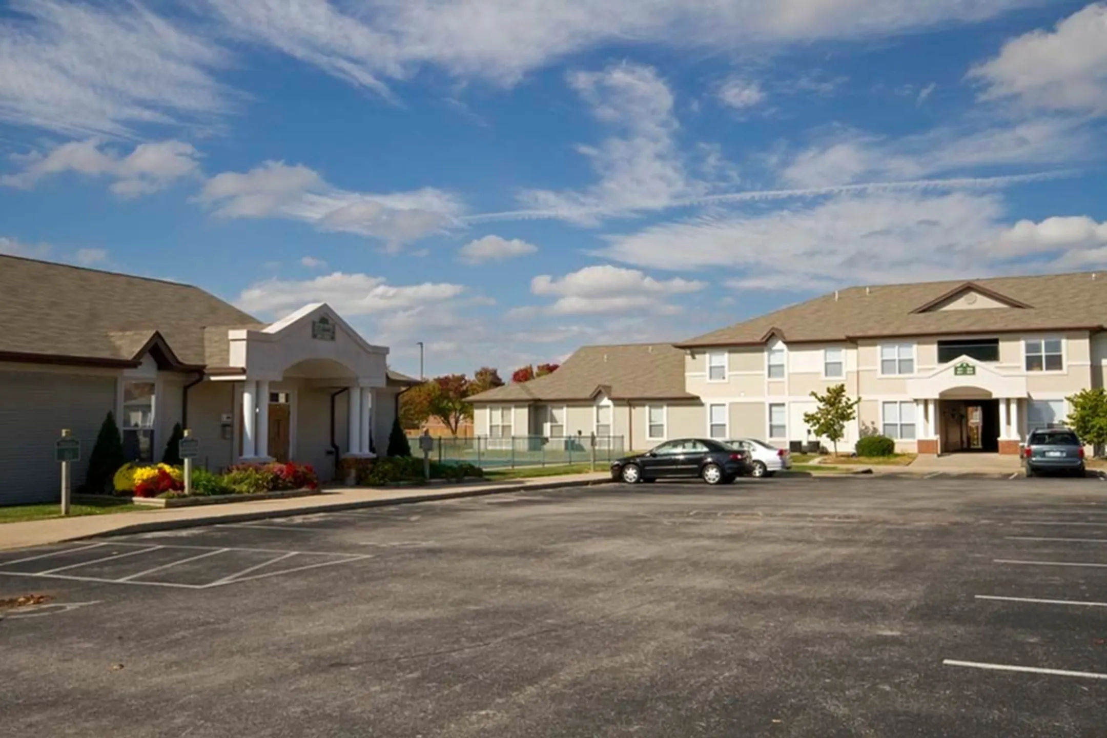 Chesterfield Village Apartments Apartments Springfield, MO 65807