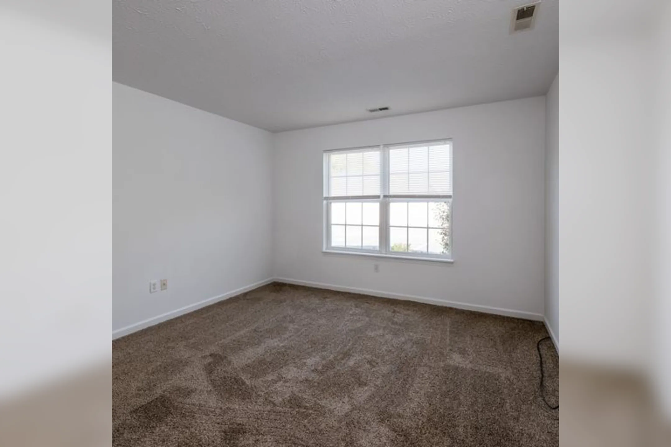 Heritage Park Apartments & Townhomes Apartments Webster, NY 14580