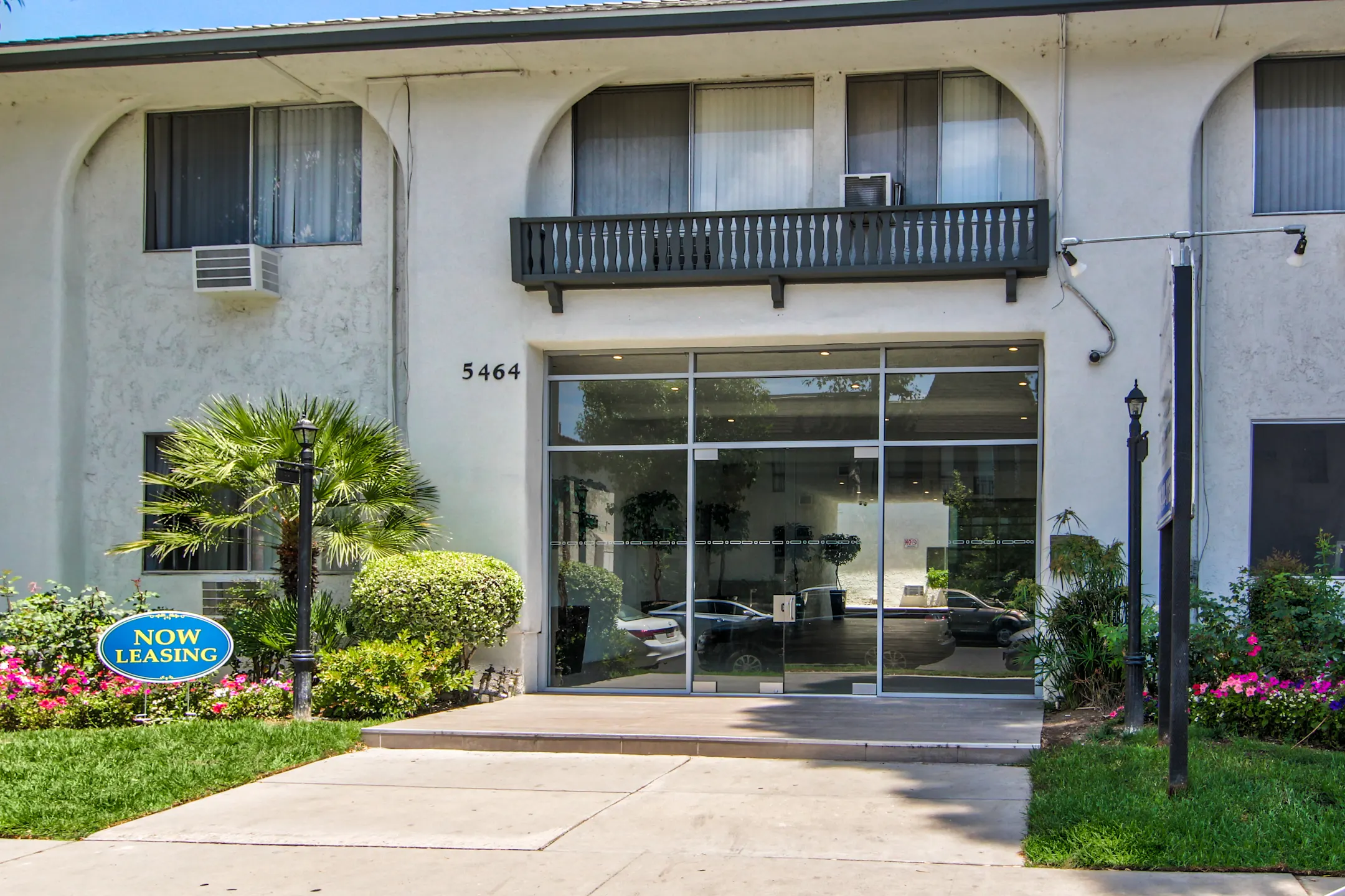 Yarmouth Apartments Apartments Encino, CA 91316