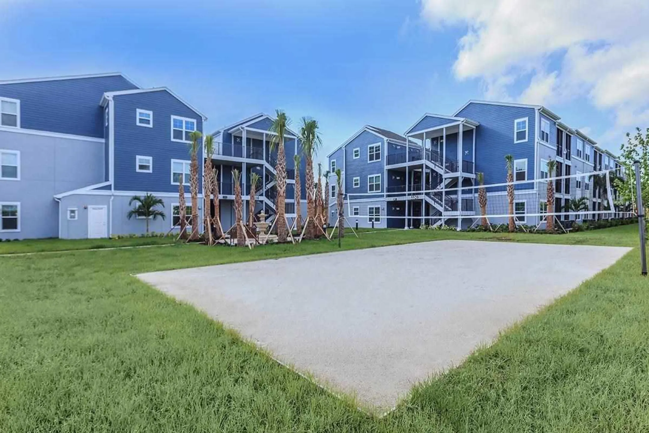Playground - Fountain Lake Apartments - Bradenton, FL