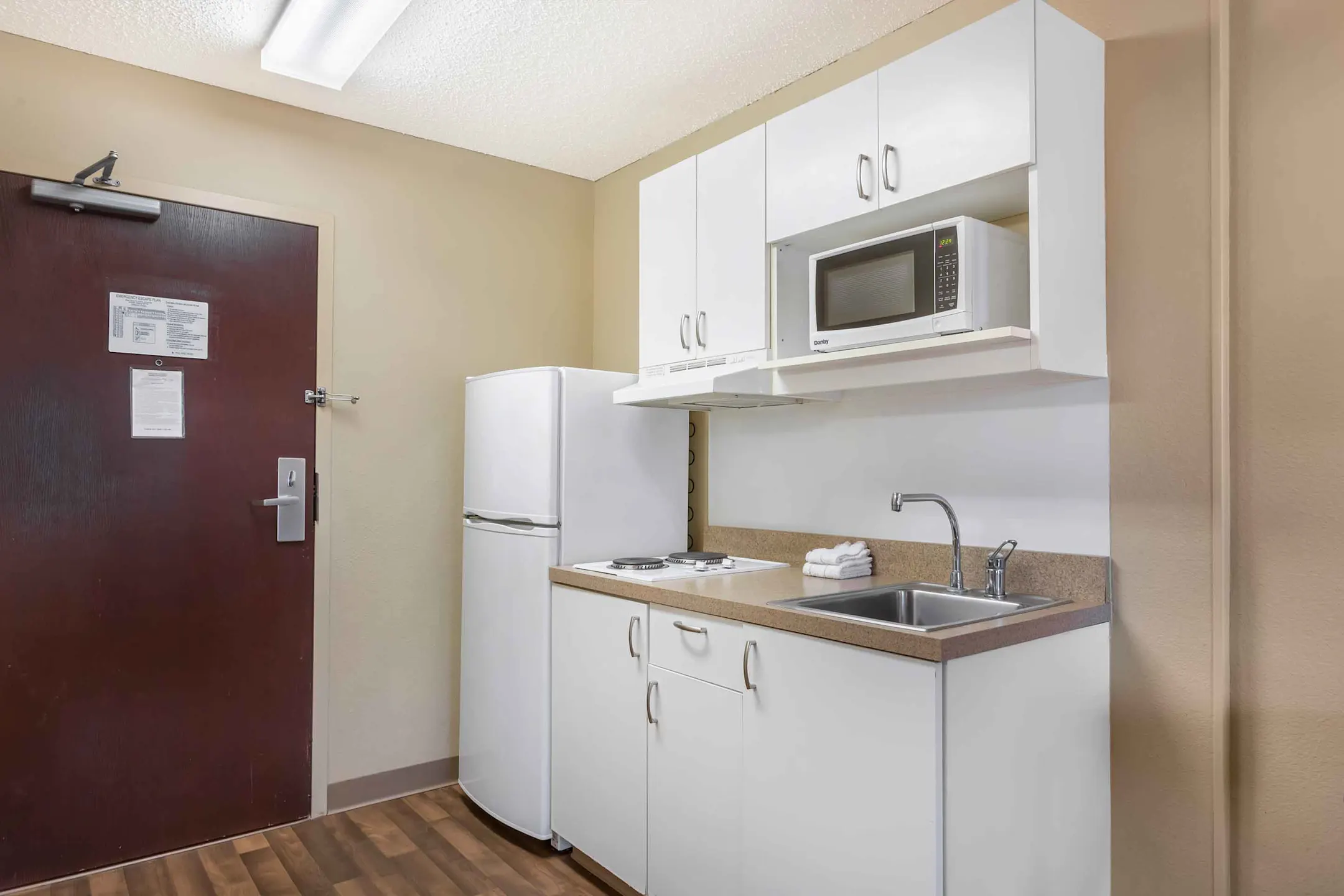 Kitchen - Furnished Studio - Boise - Airport - Boise, ID