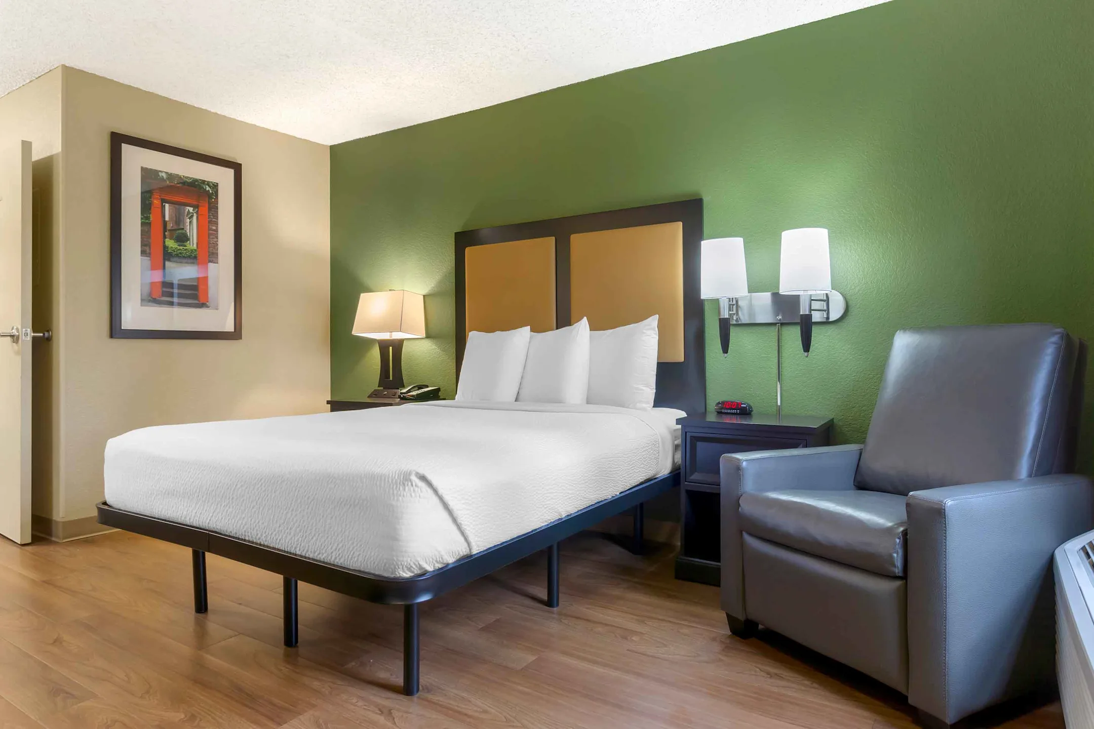 Bedroom - Furnished Studio - Seattle - Kent - Kent, WA