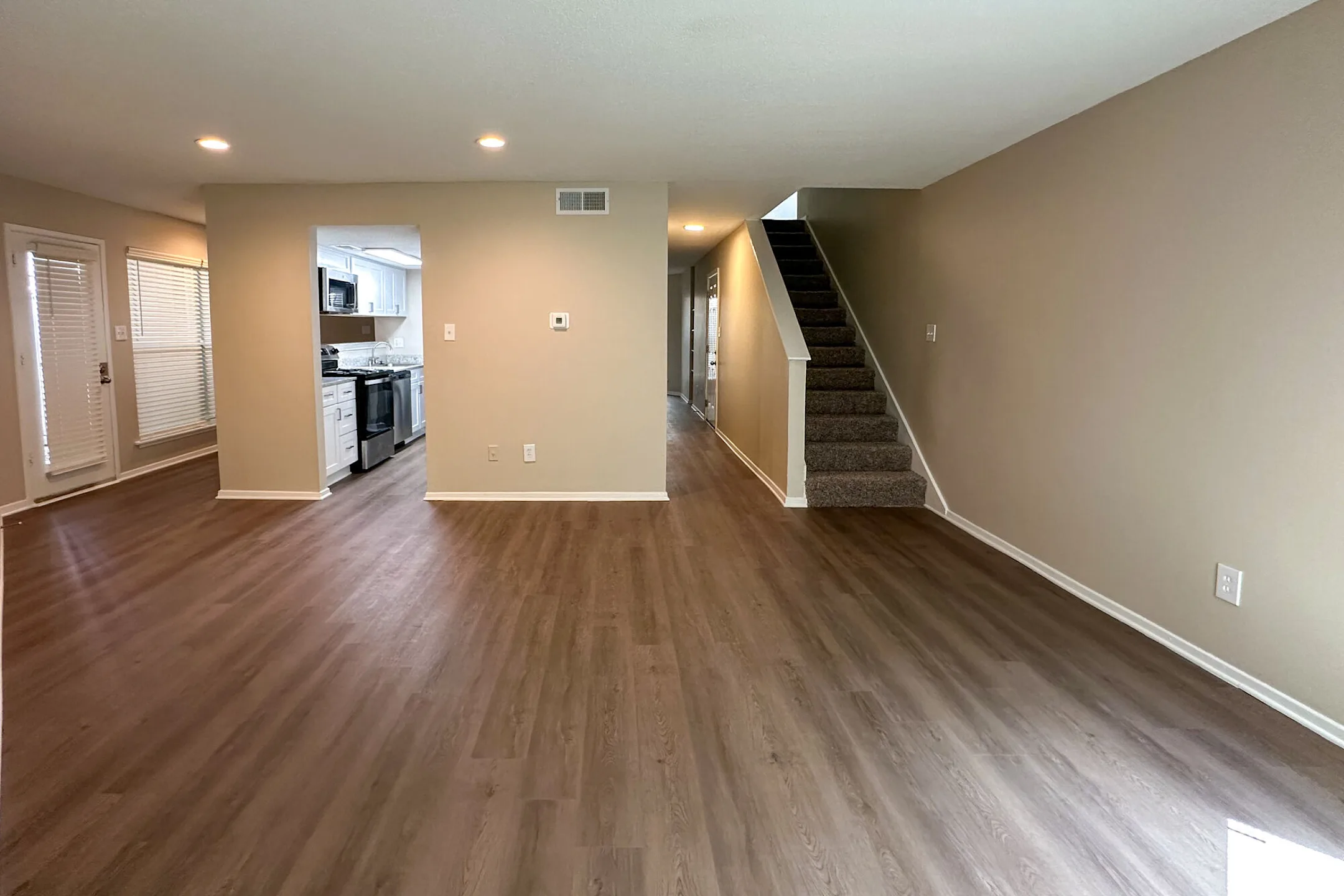 Legacy on Lynnfield 5900 Cedar Forrest Dr Memphis, TN Apartments