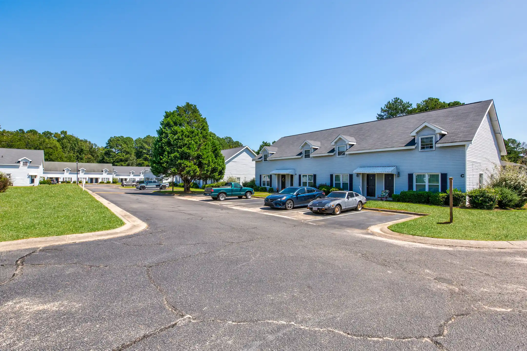 Claxton Pointe North Apartments 1003 Claxton Dairy Rd Dublin, GA