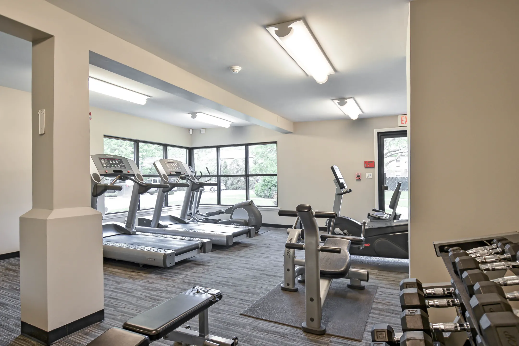 Fitness Weight Room - Lakeview Apartments - Leonia, NJ