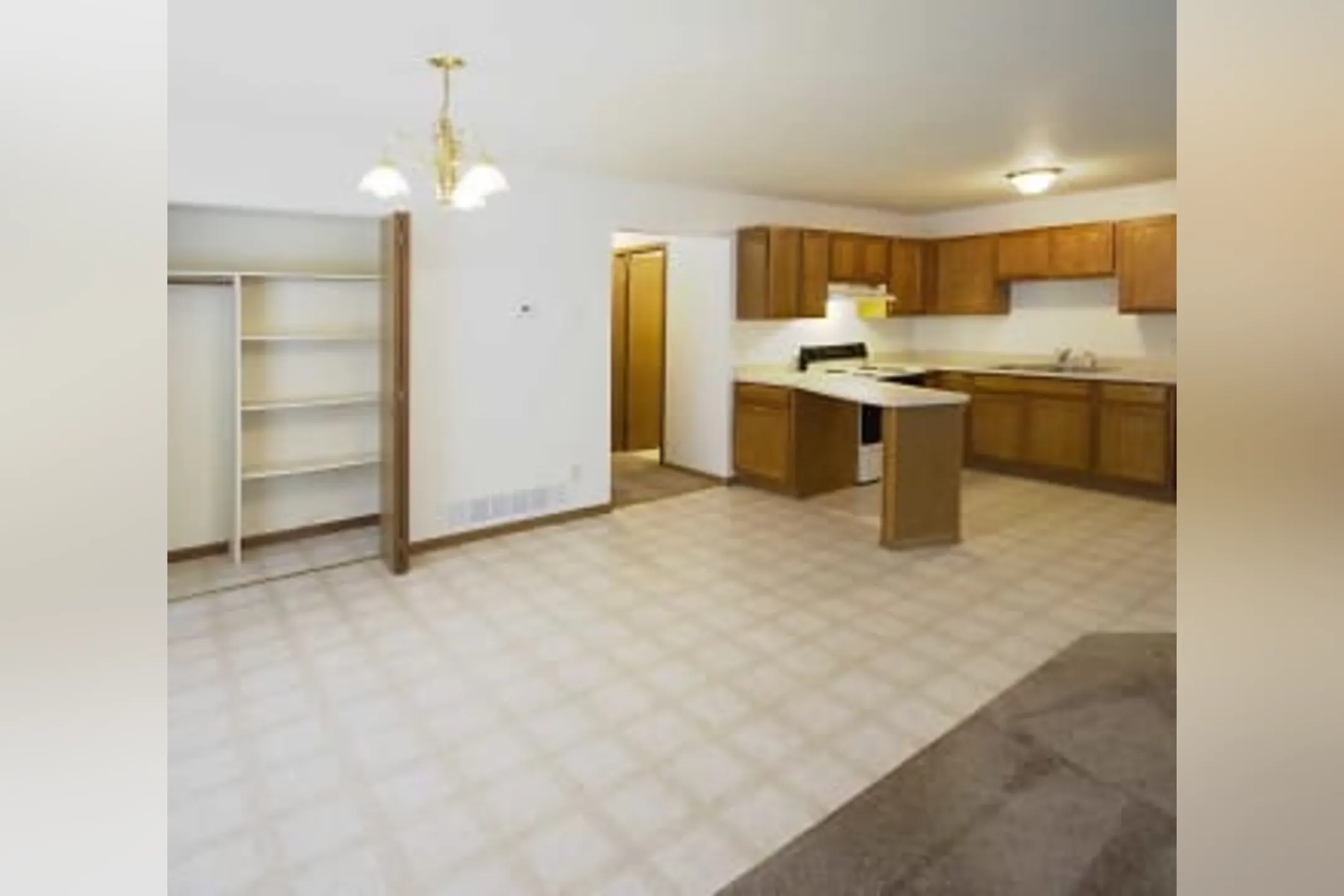 Lakeland Villa Apartments 200 Kinney Dr Warsaw, IN Apartments for