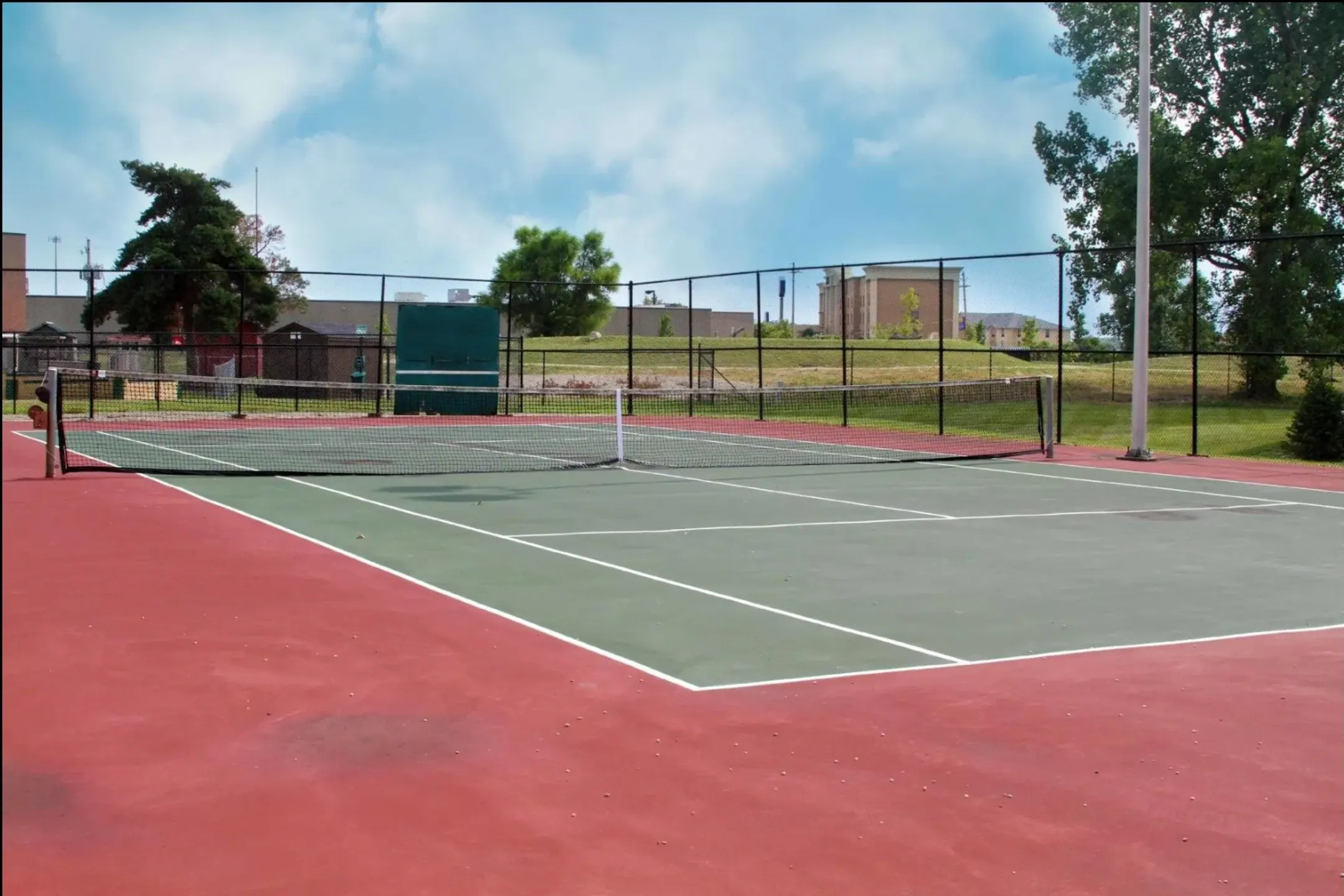 Recreation Area - Sugar Bush Apartments - Muncie, IN