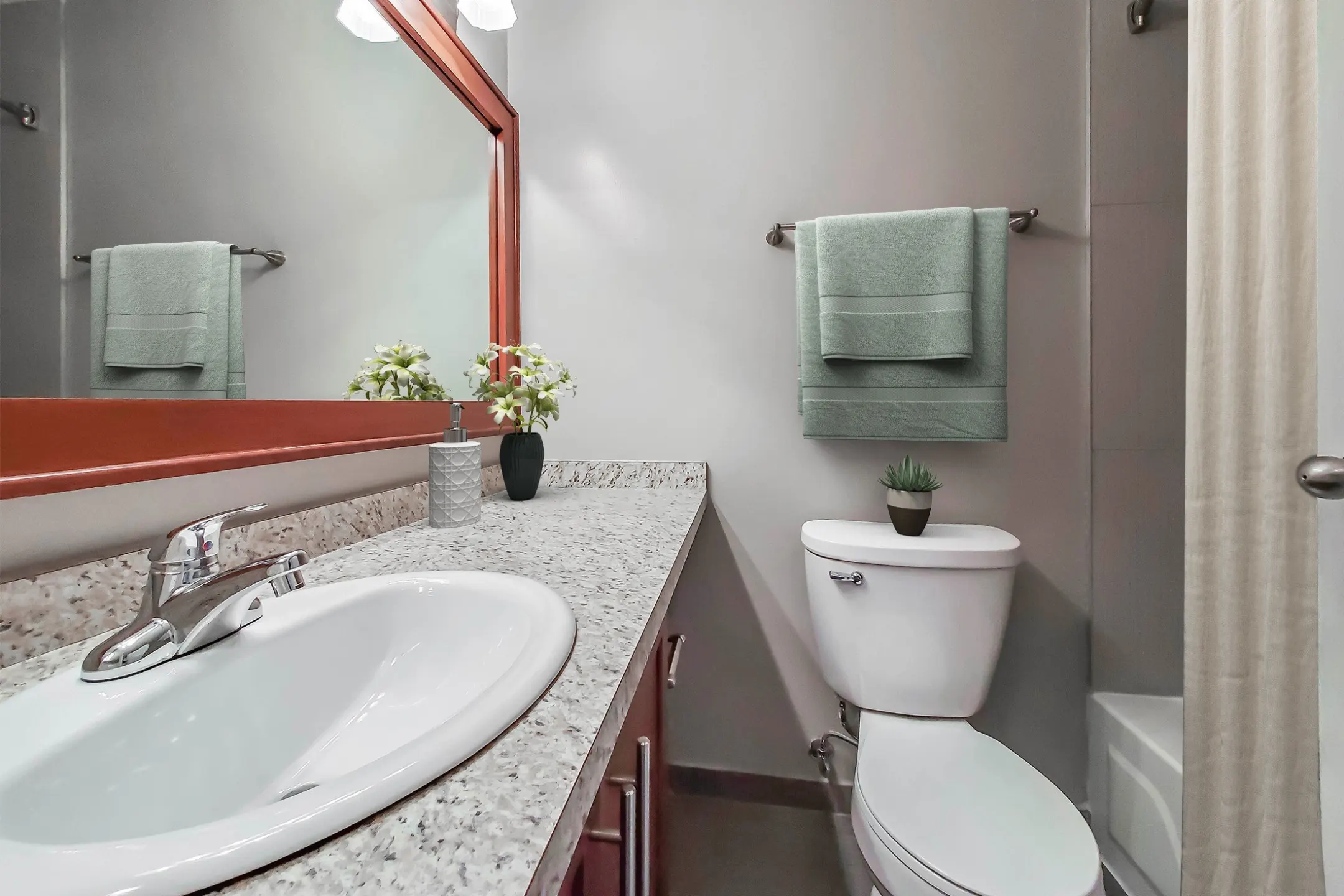 Bathroom - Axis Apartments and Lofts - Chicago, IL
