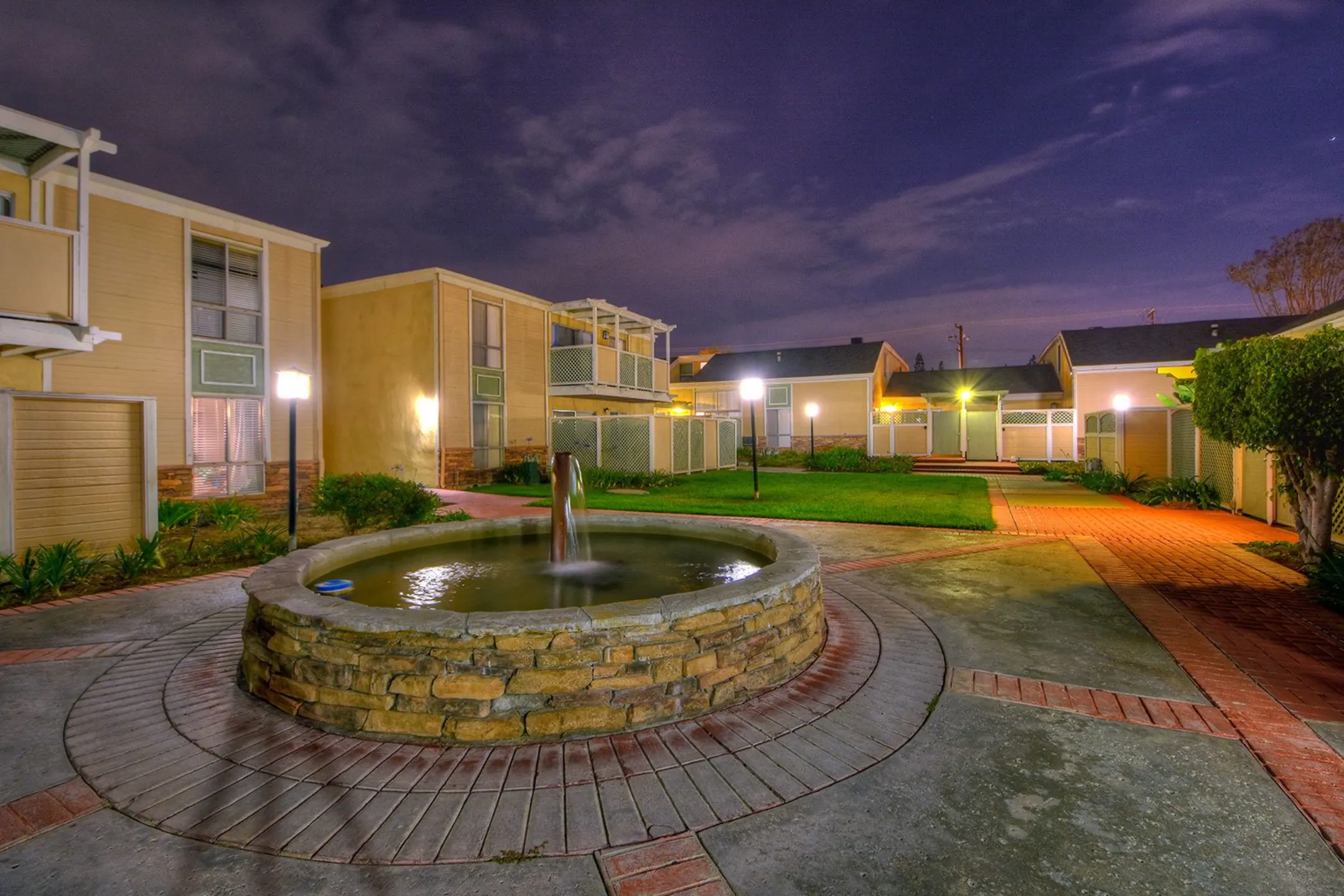 Patio / Deck - Greenhouse Apartments - Fullerton, CA