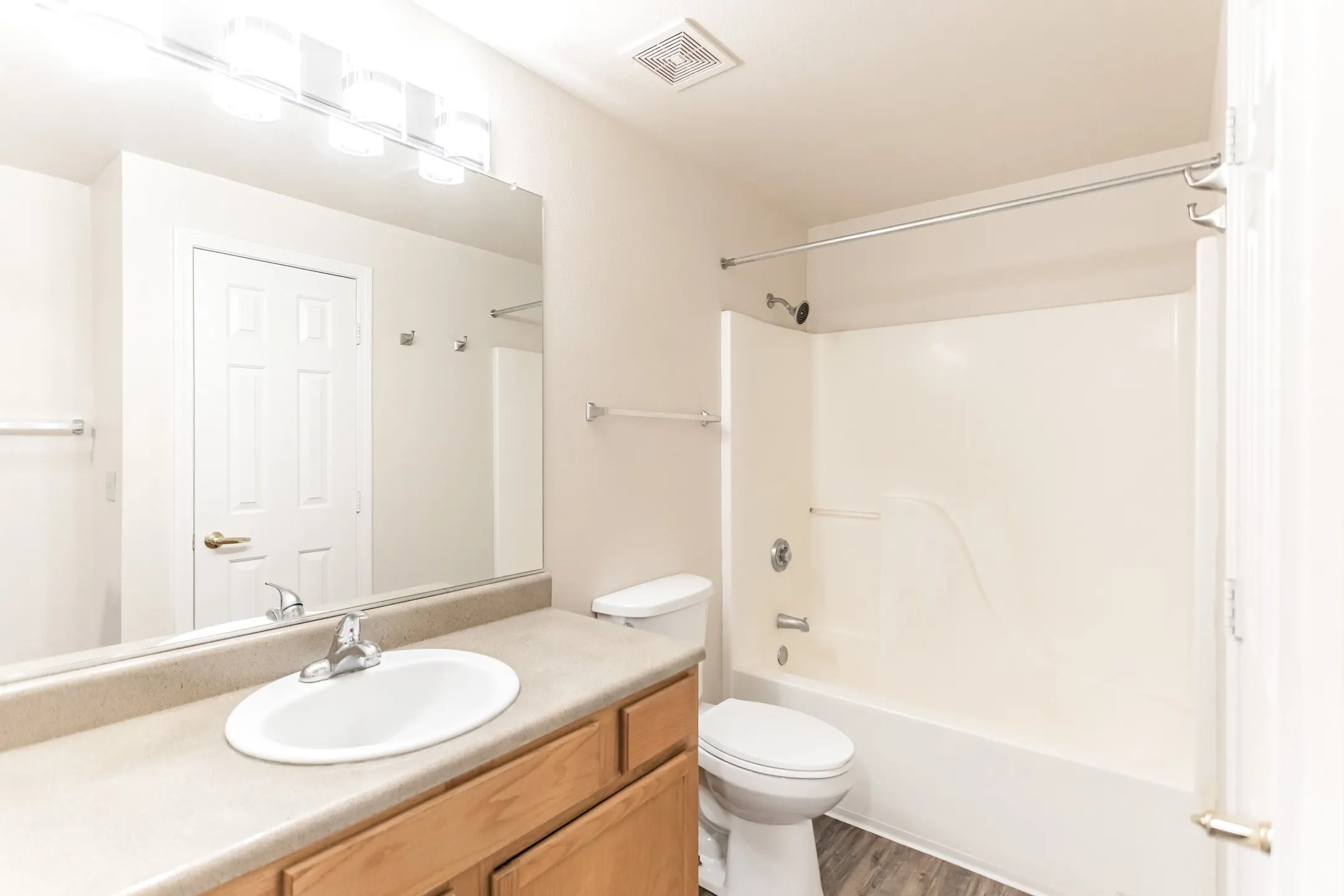 Bathroom - Parkway Terraces - Carson City, NV