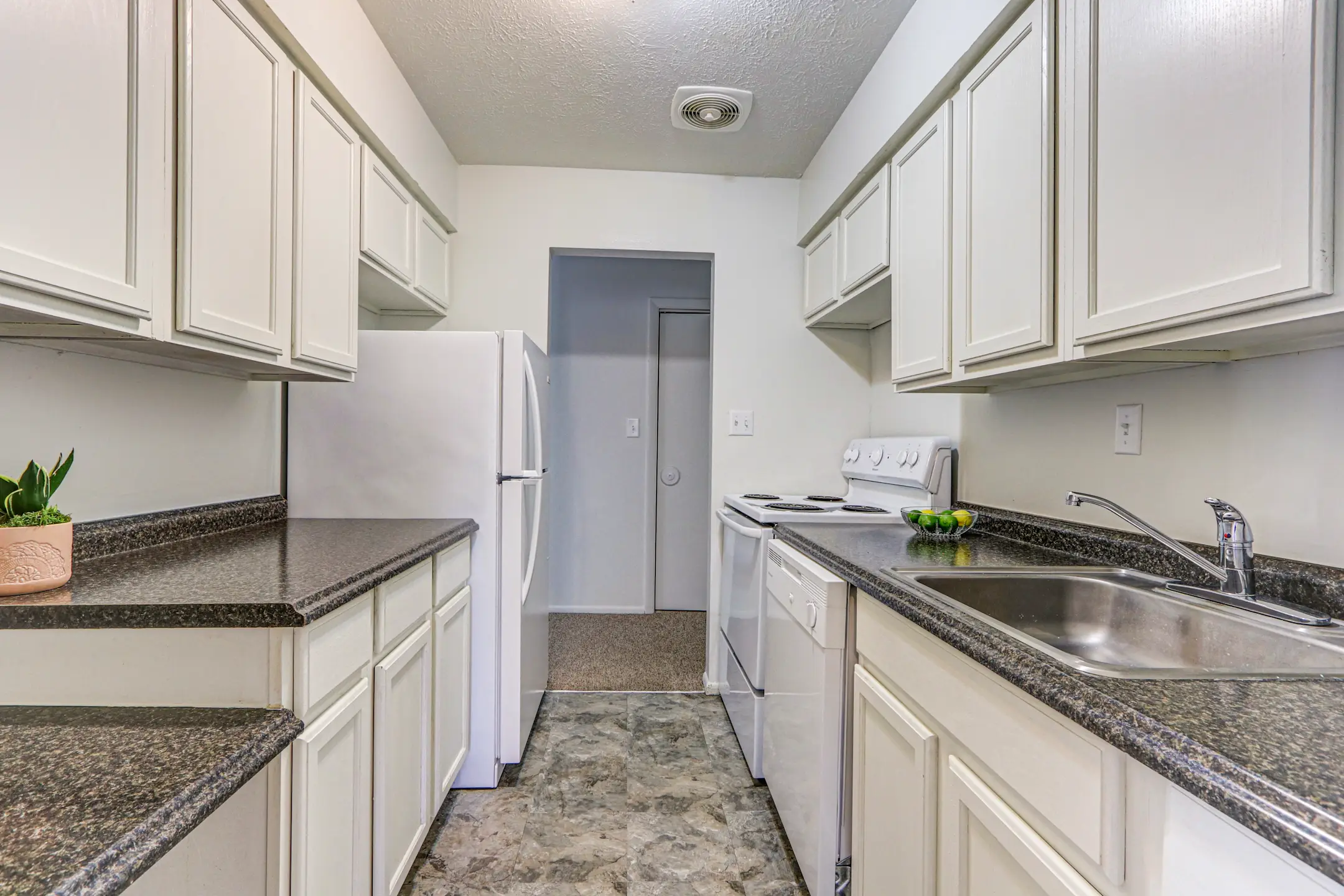 Monticello Village Apartments Athens, OH 45701